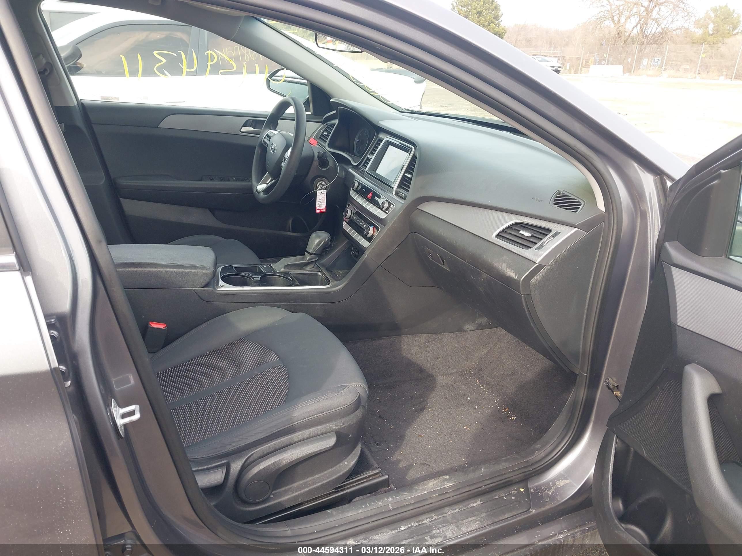 HYUNDAI SONATA image 5