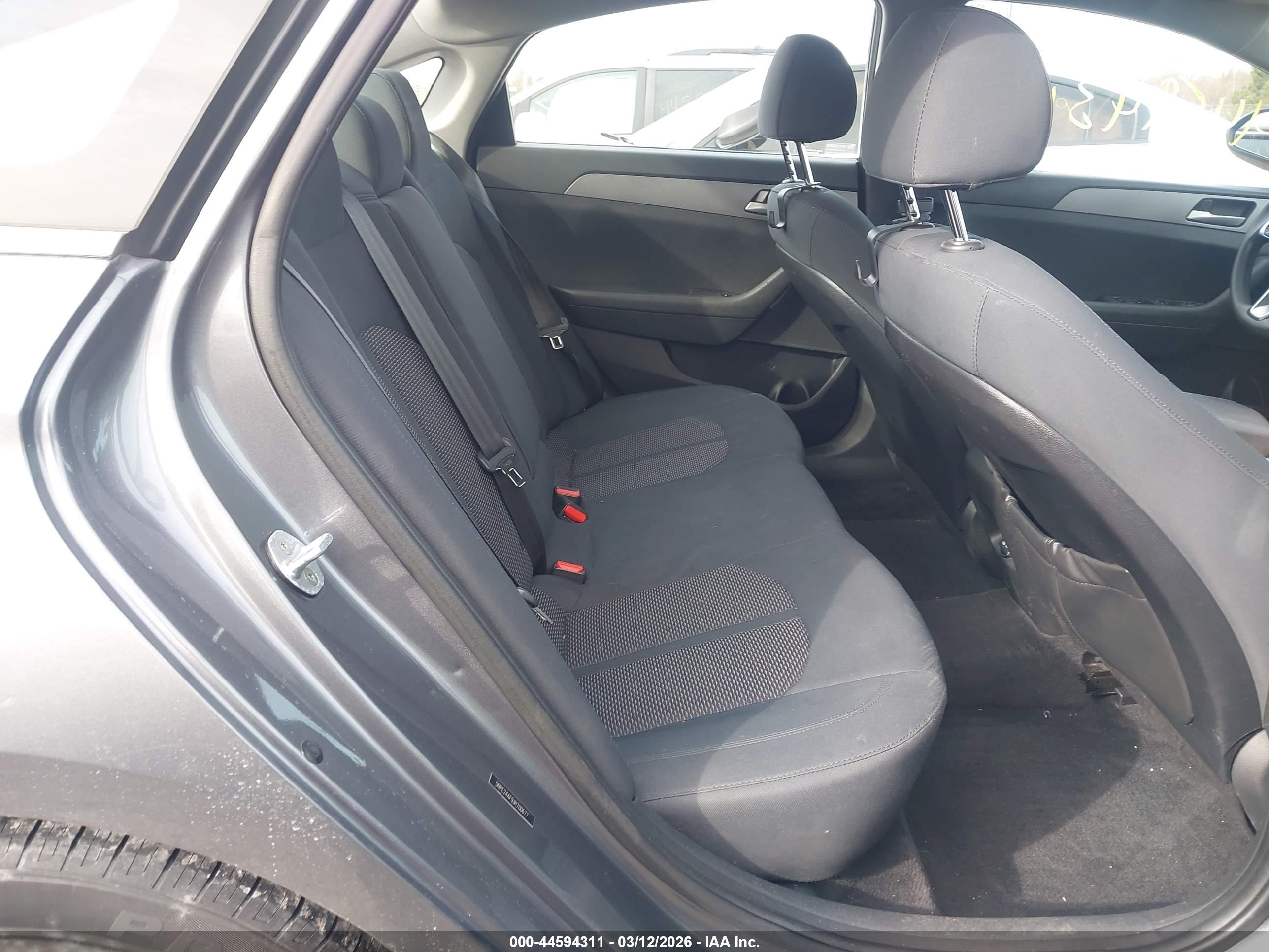 HYUNDAI SONATA image 8