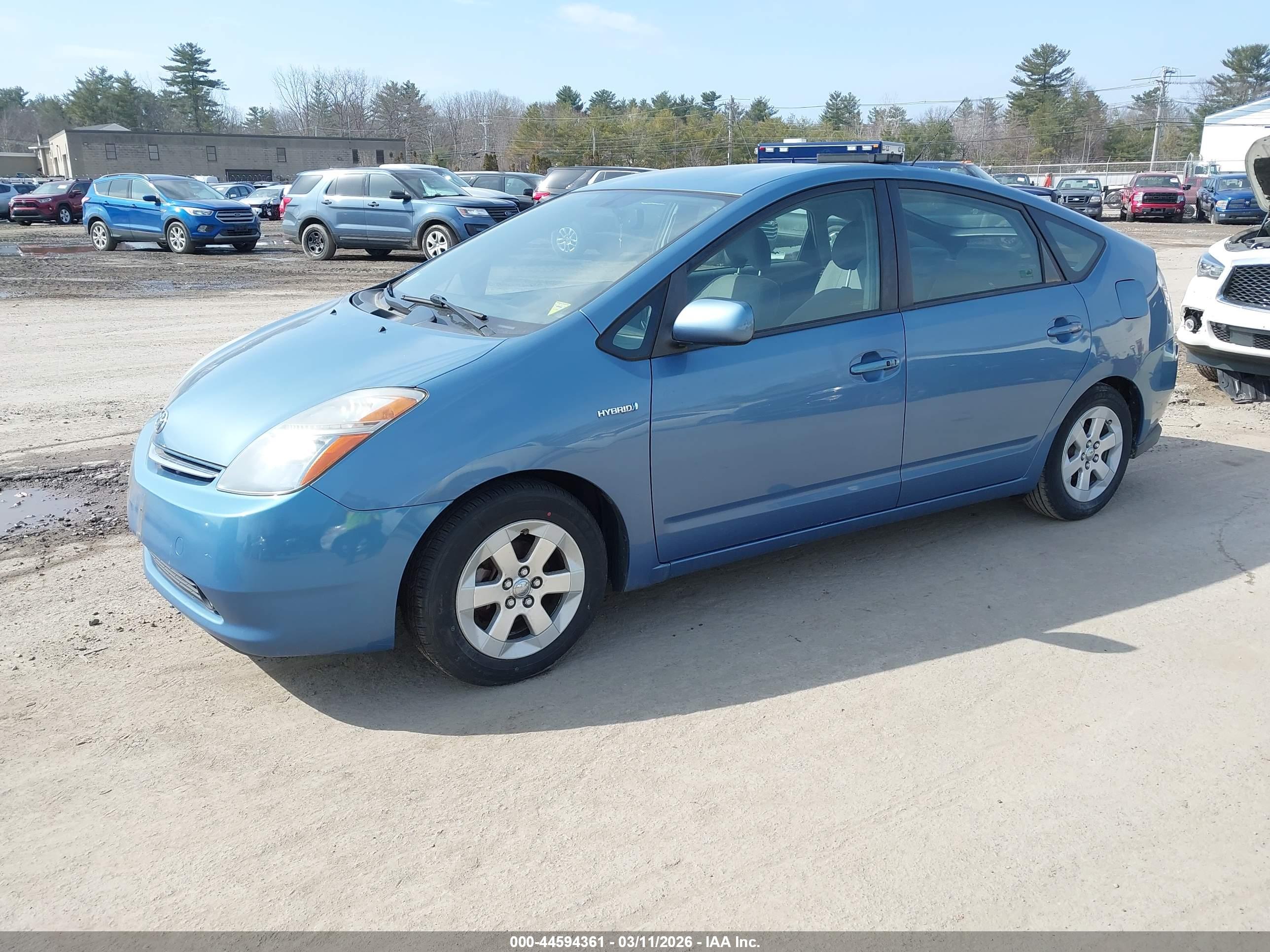TOYOTA PRIUS image 2