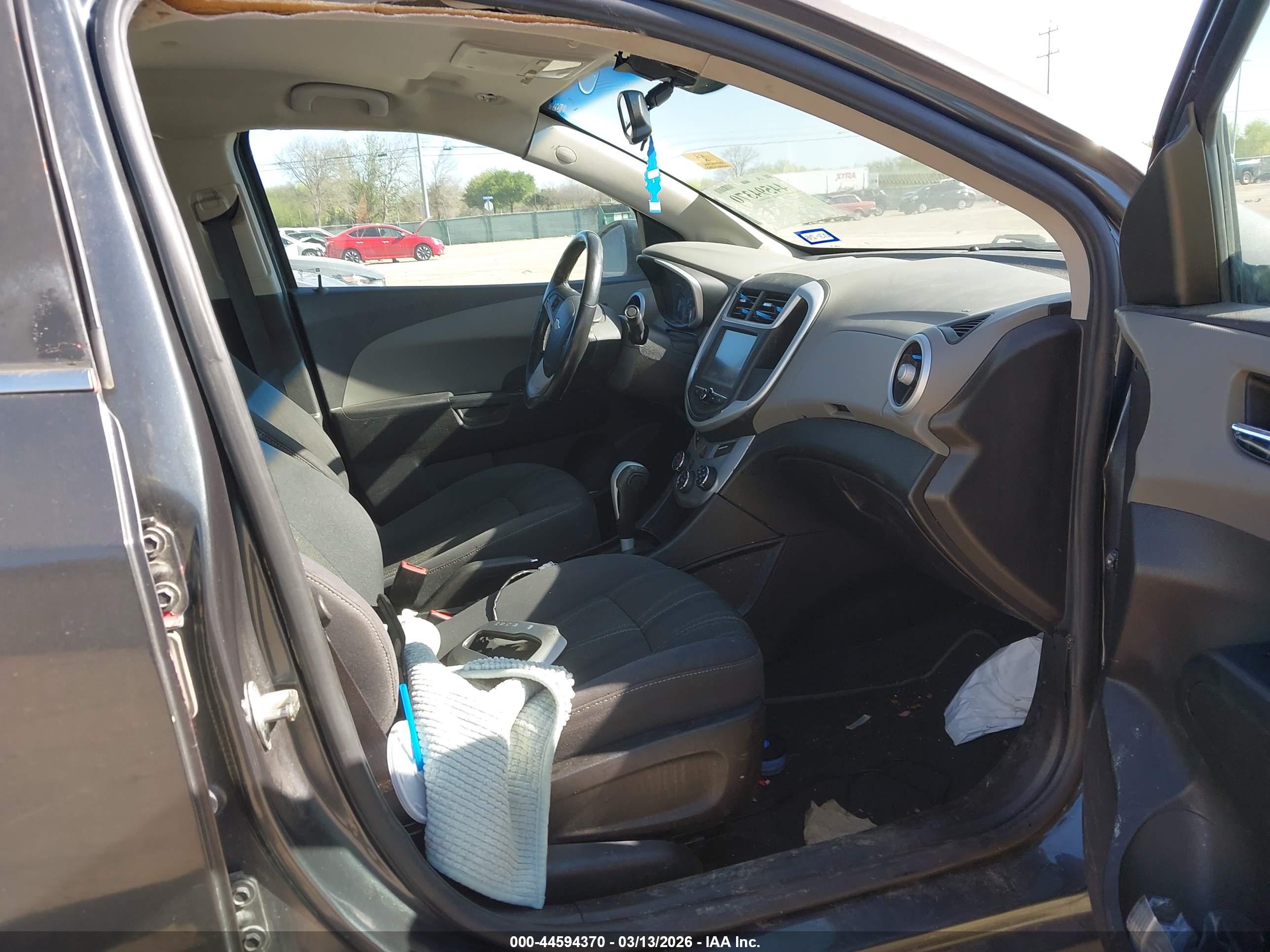 CHEVROLET SONIC image 5
