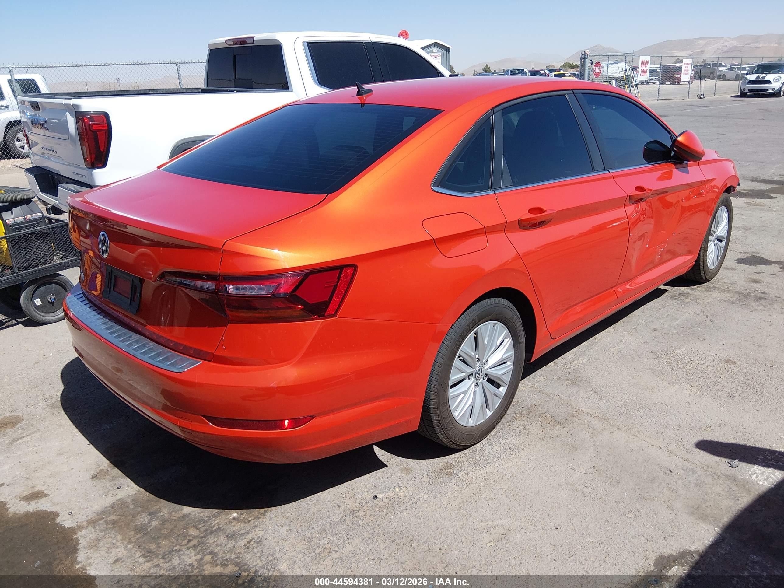 VOLKSWAGEN JETTA image 4