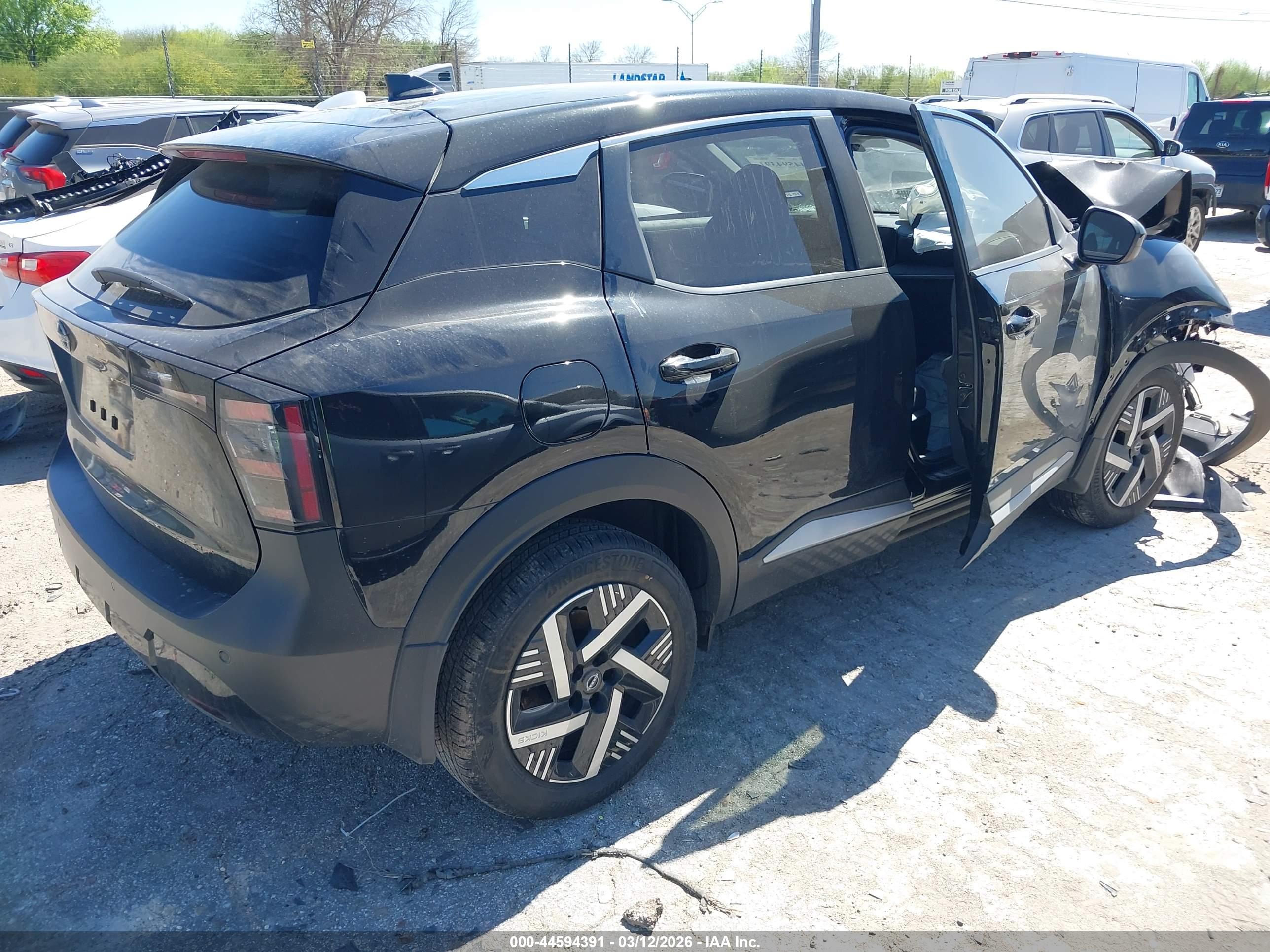 NISSAN KICKS image 4