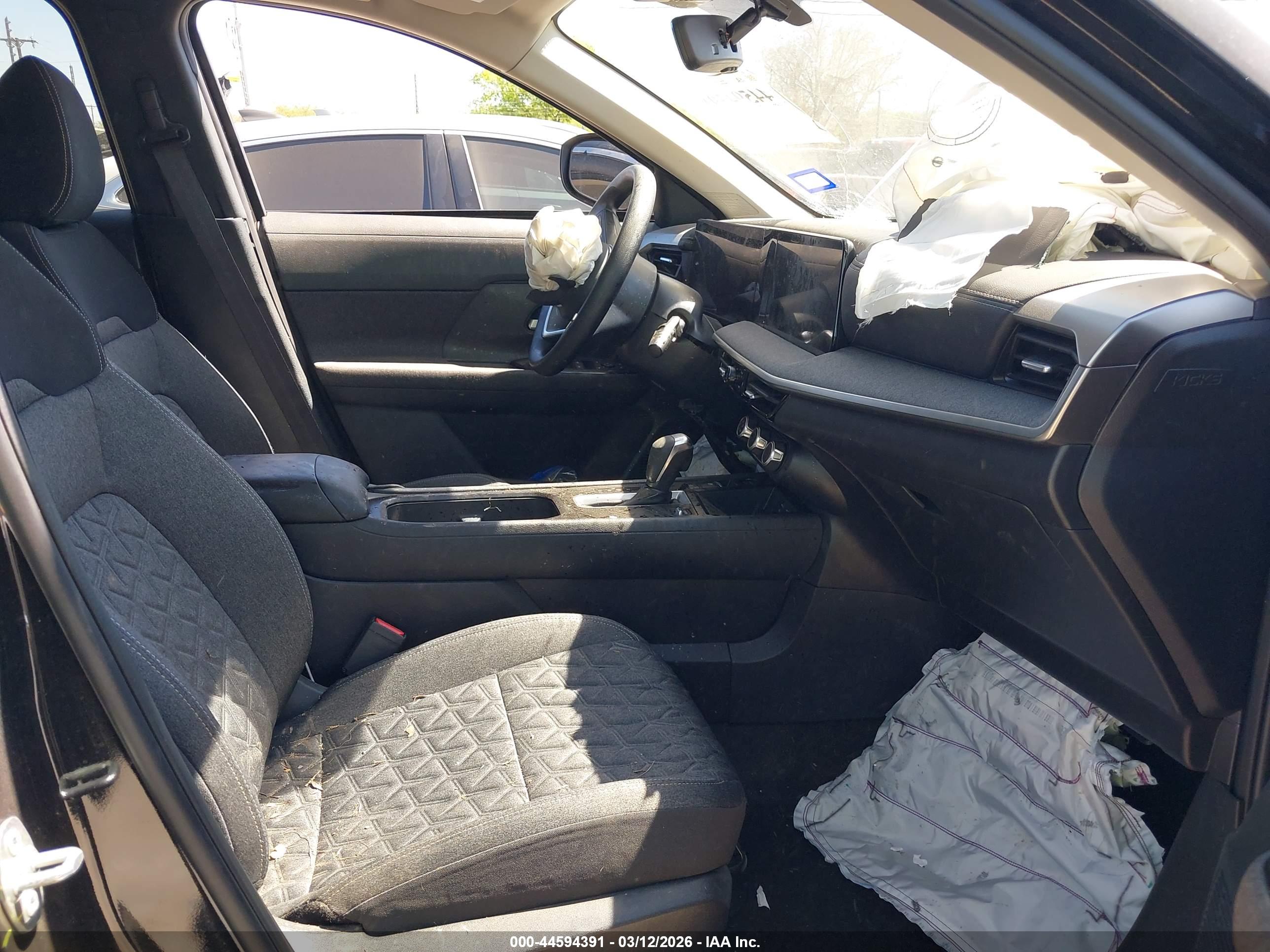 NISSAN KICKS image 5