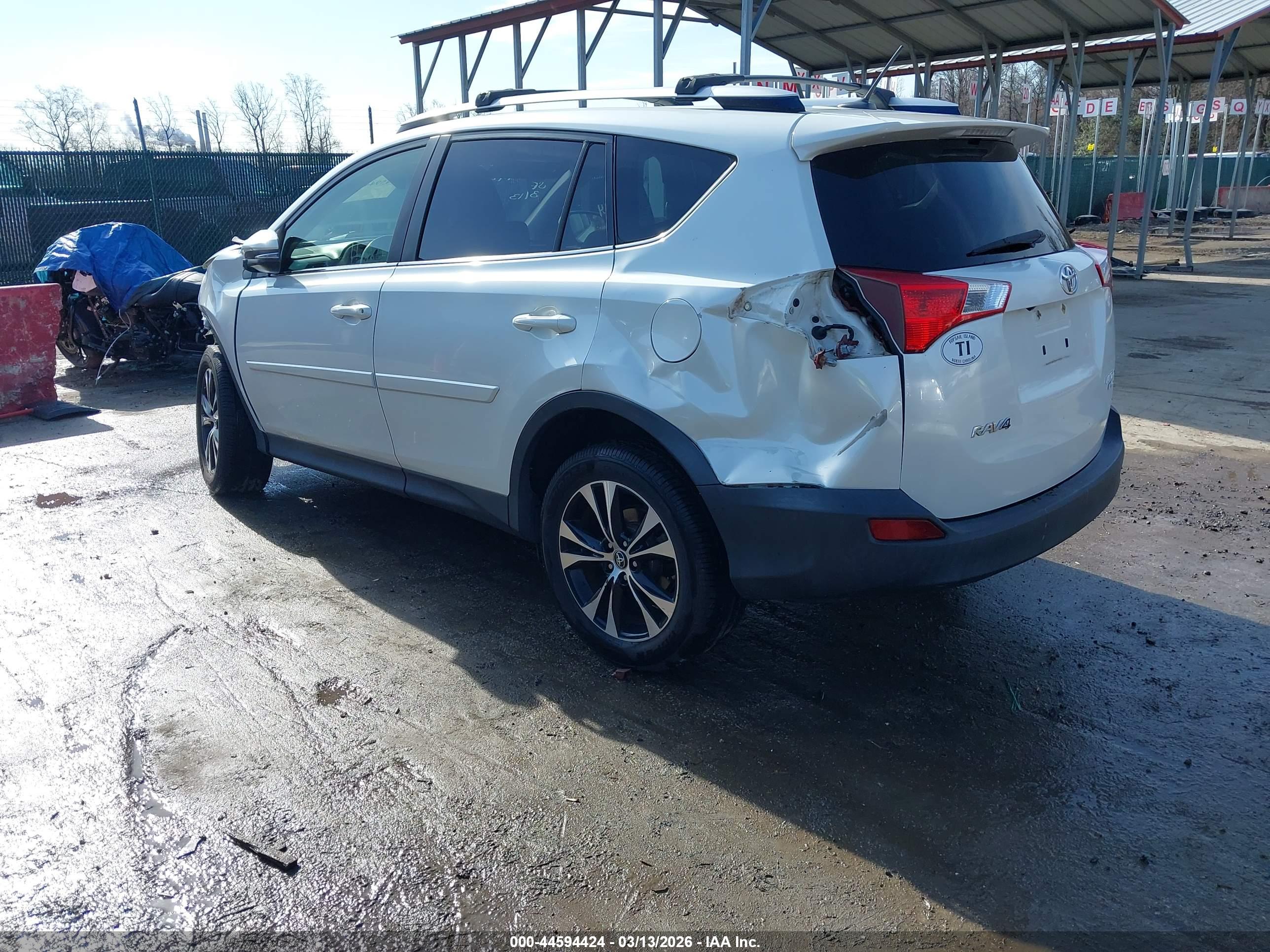 TOYOTA RAV4 image 3