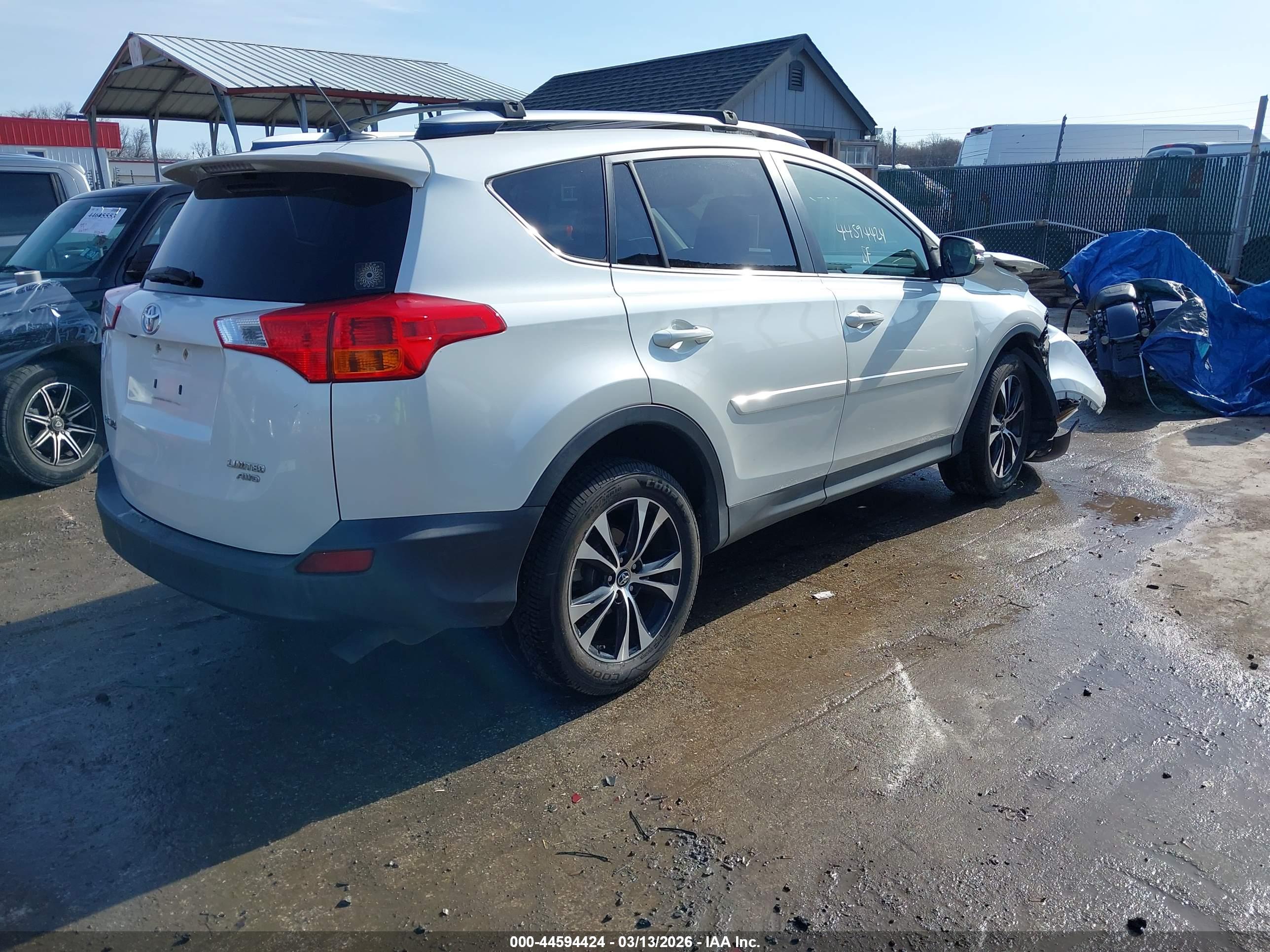 TOYOTA RAV4 image 4