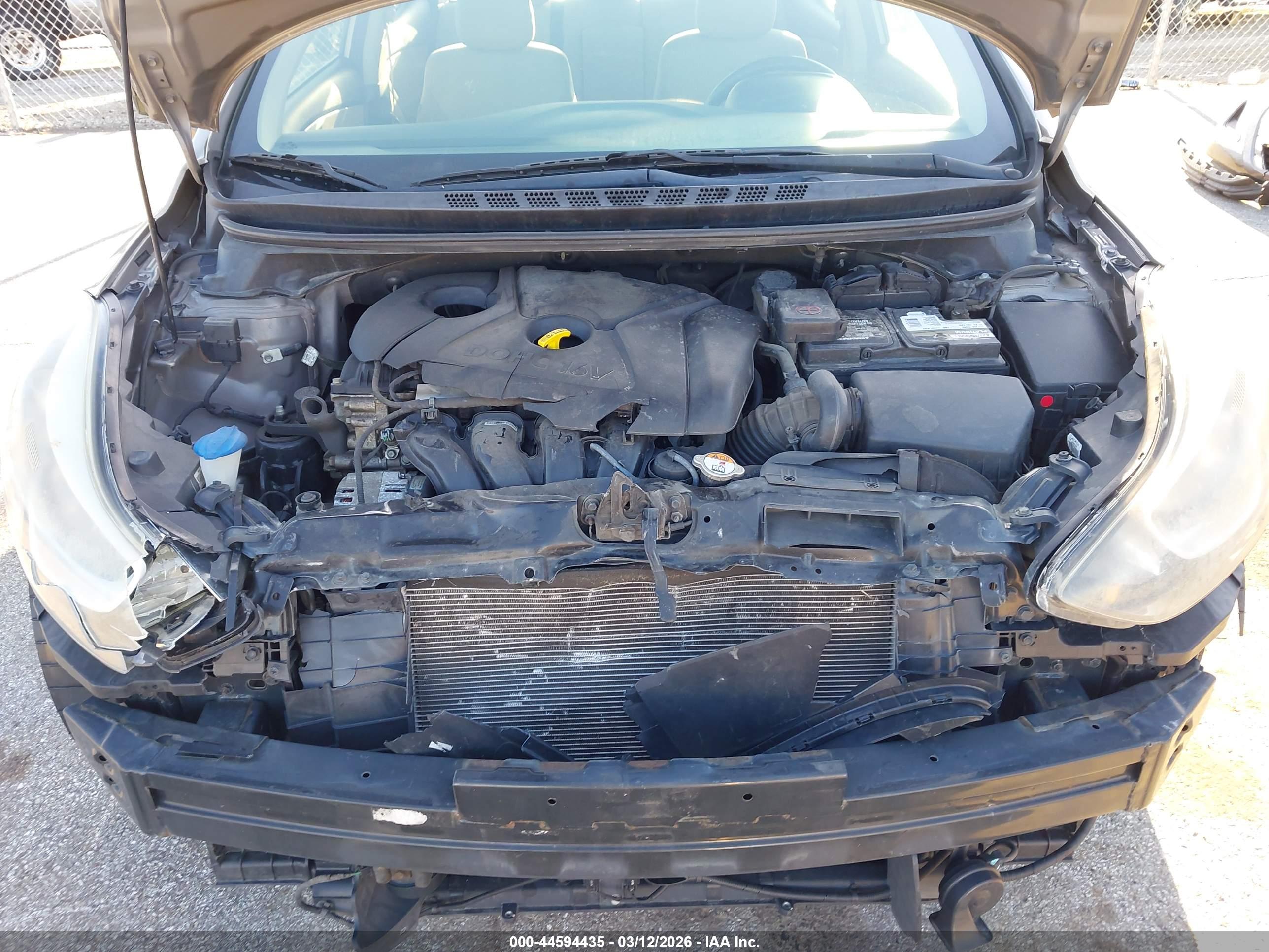 HYUNDAI ELANTRA image 10