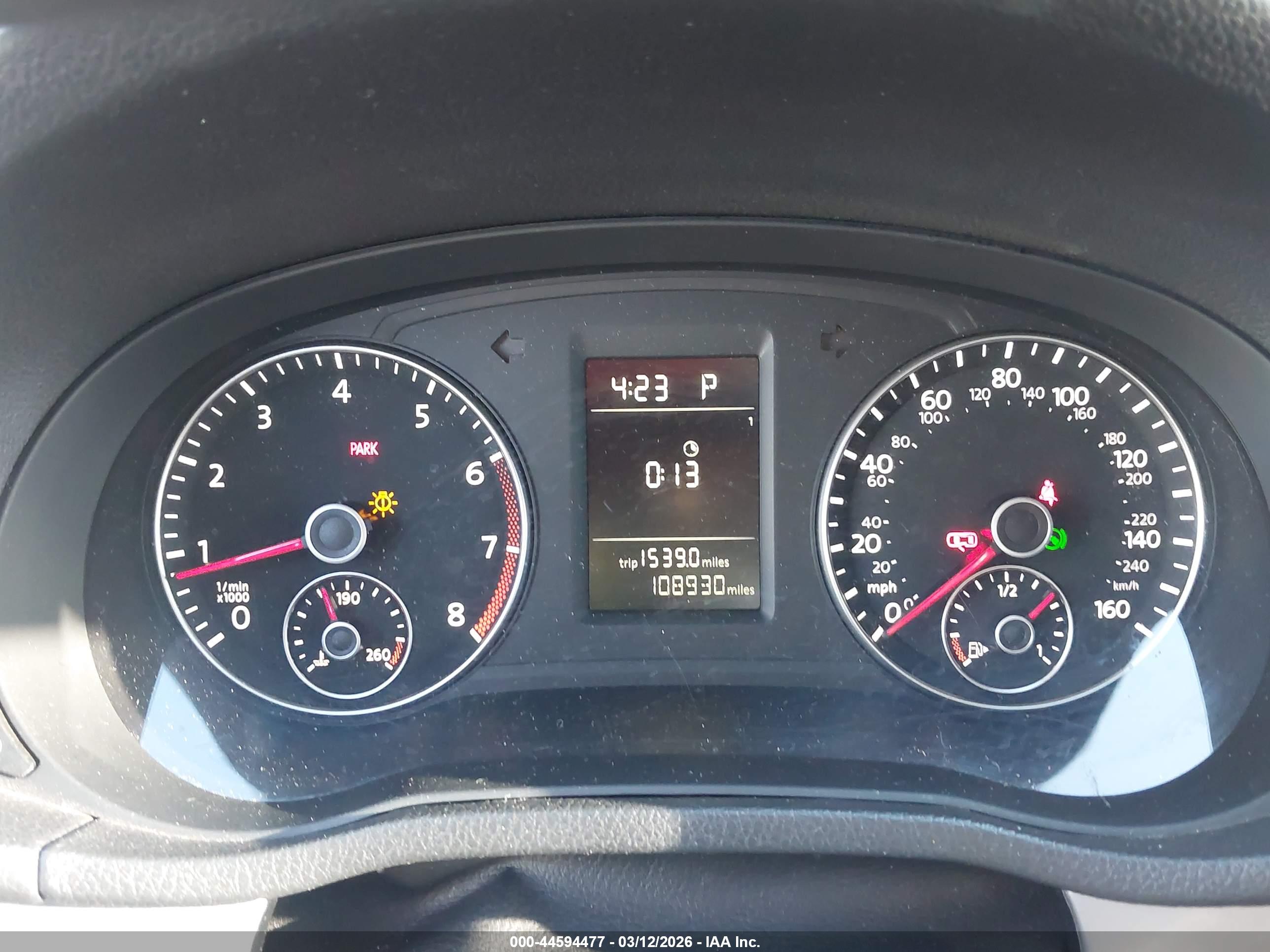 VOLKSWAGEN PASSAT image 7