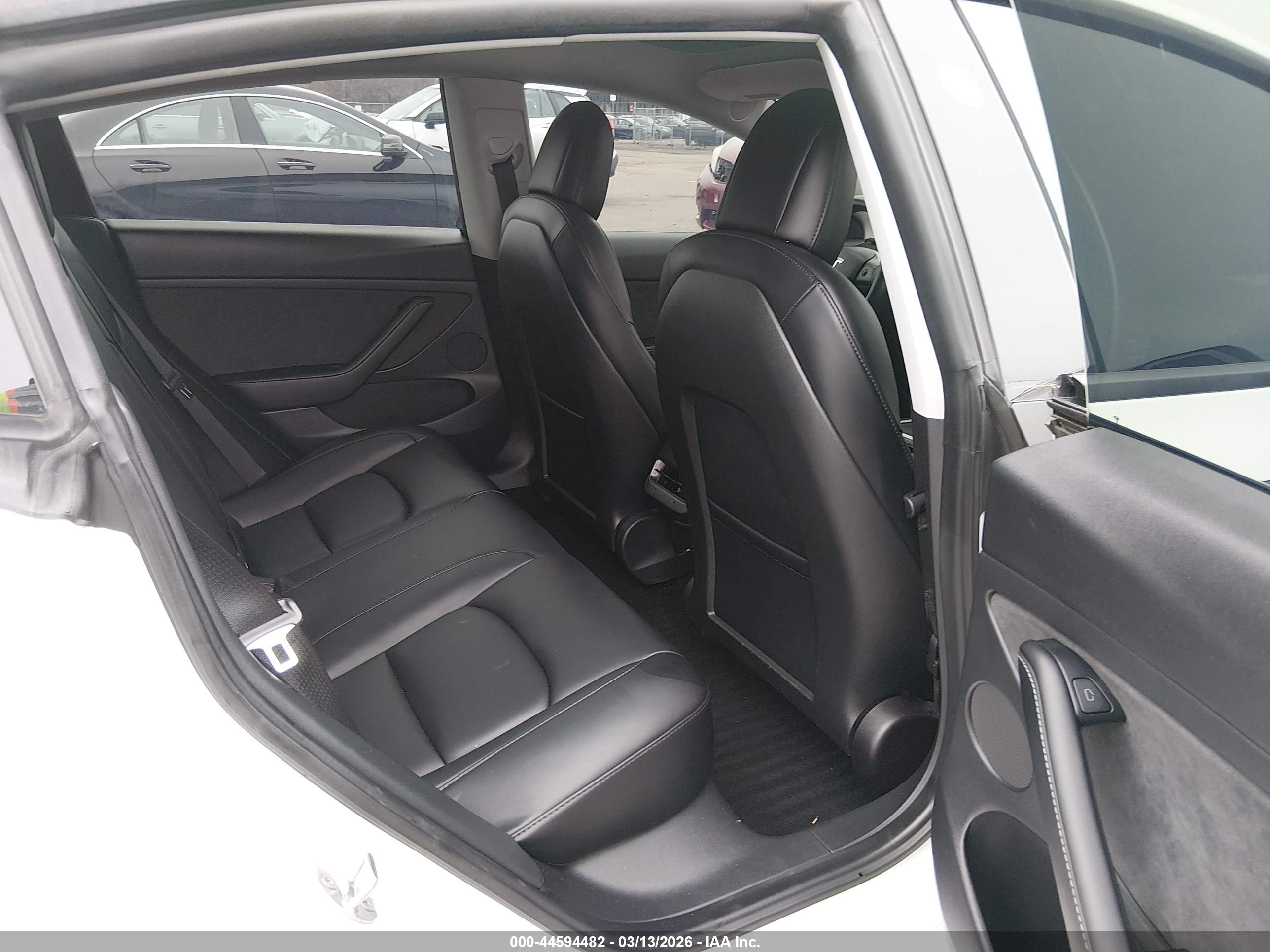 TESLA MODEL image 8