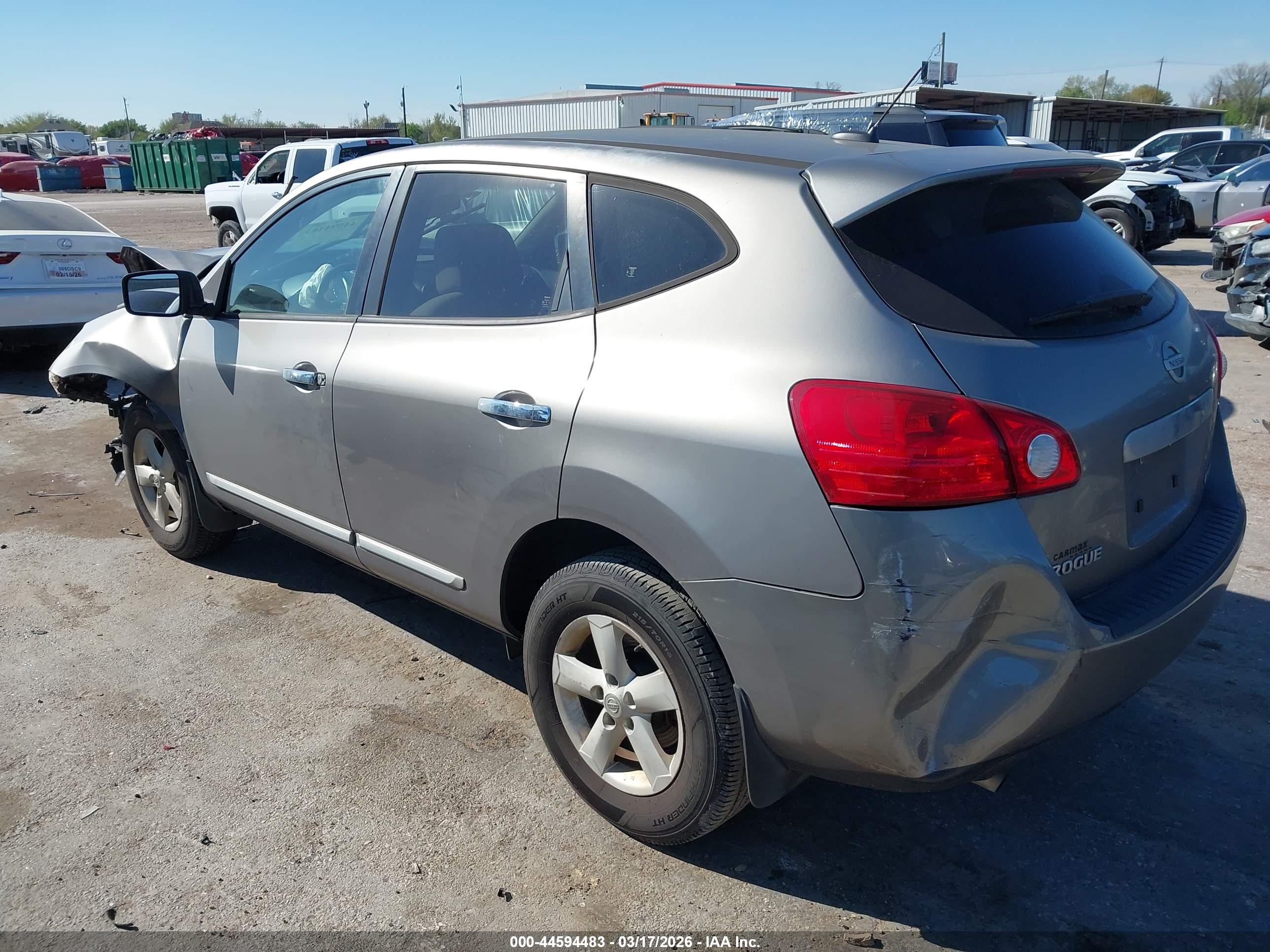 NISSAN ROGUE image 3