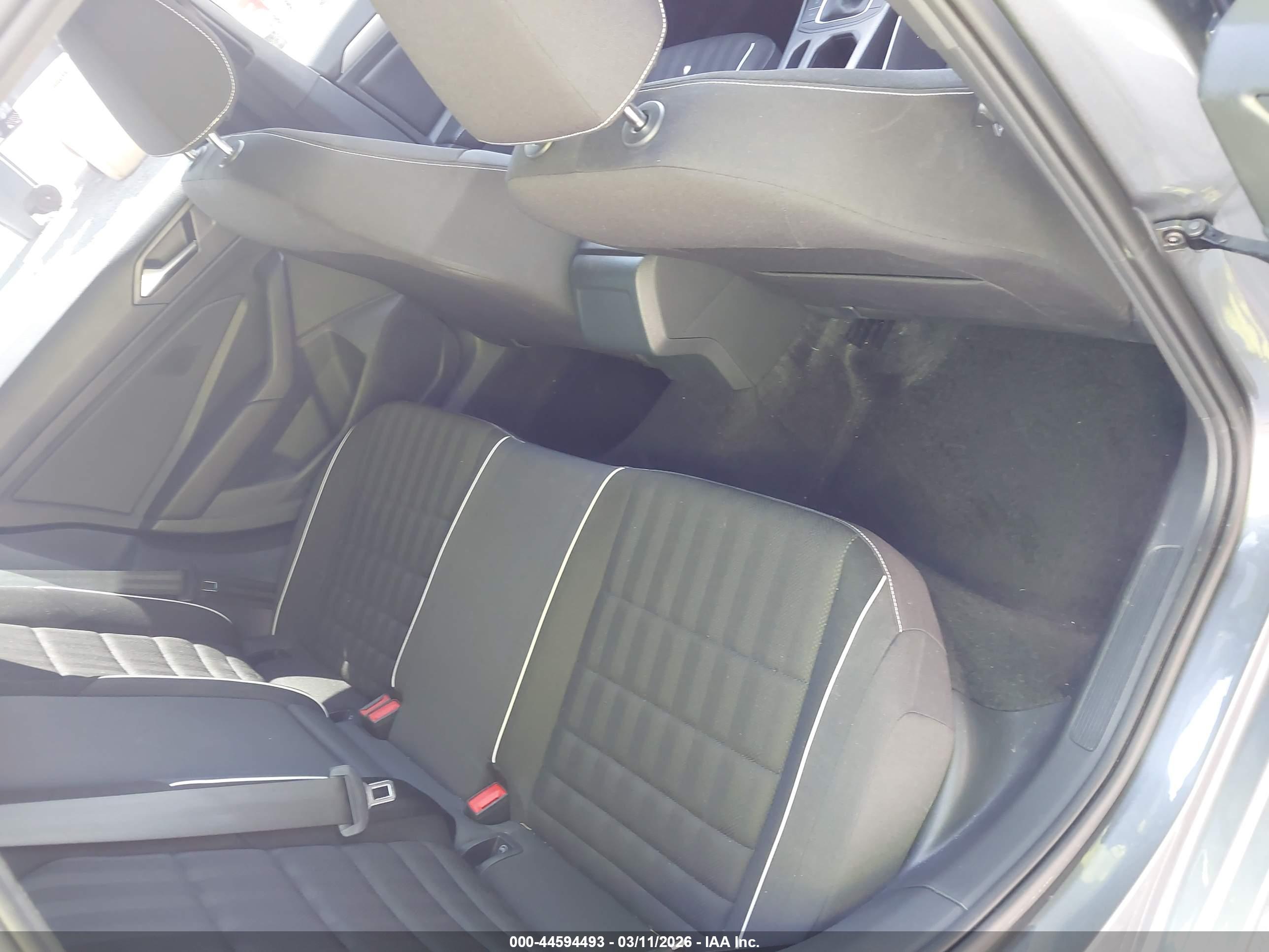 VOLKSWAGEN JETTA image 8