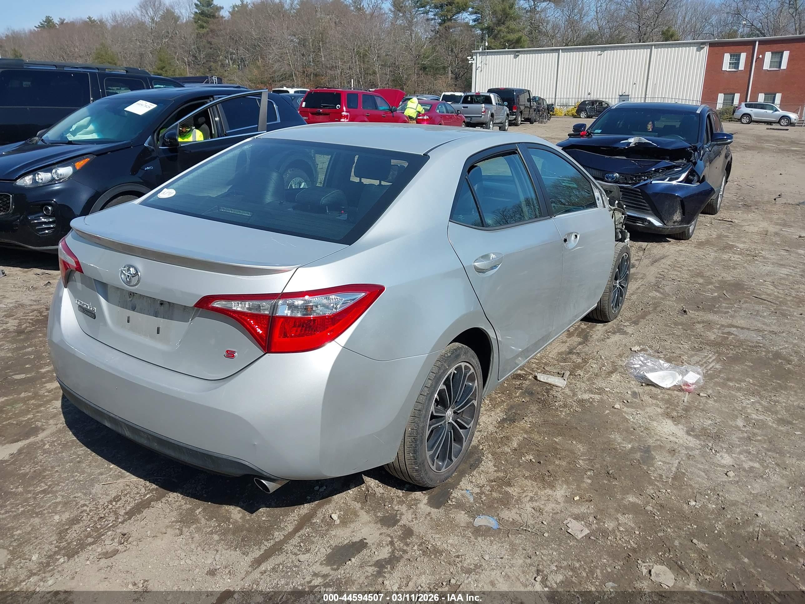TOYOTA COROLLA image 4