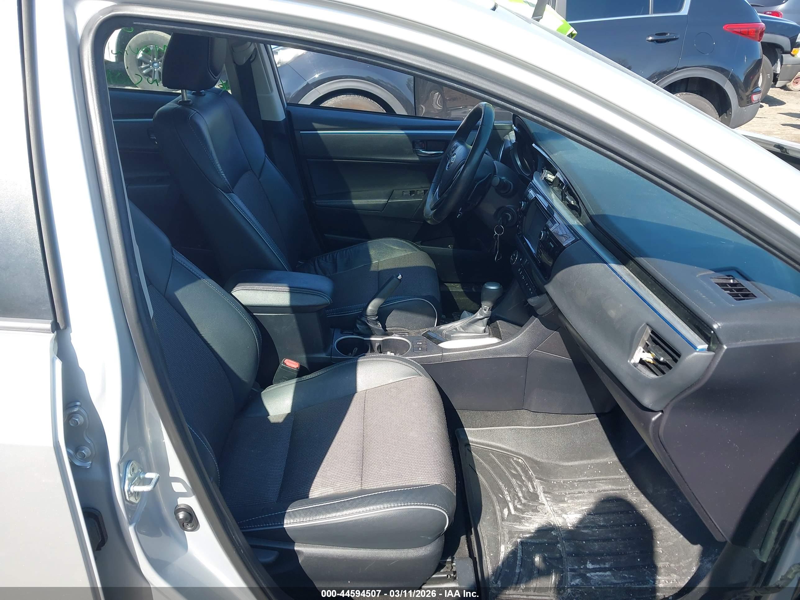 TOYOTA COROLLA image 5