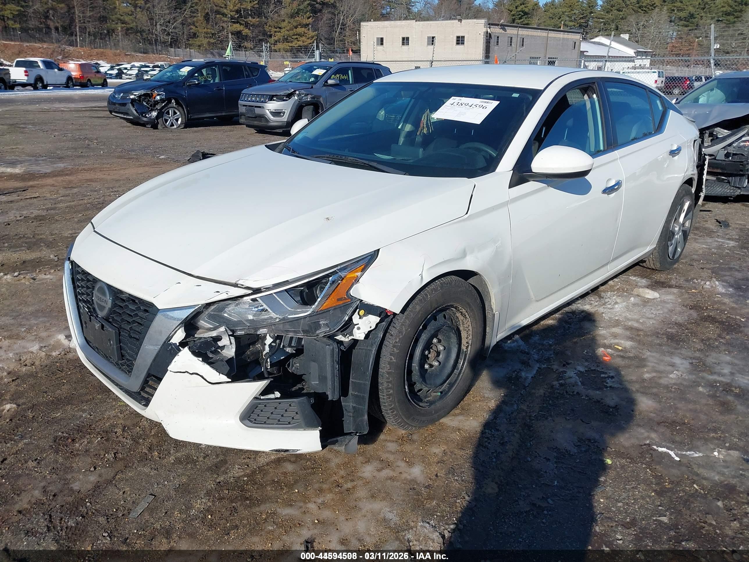 NISSAN ALTIMA image 2