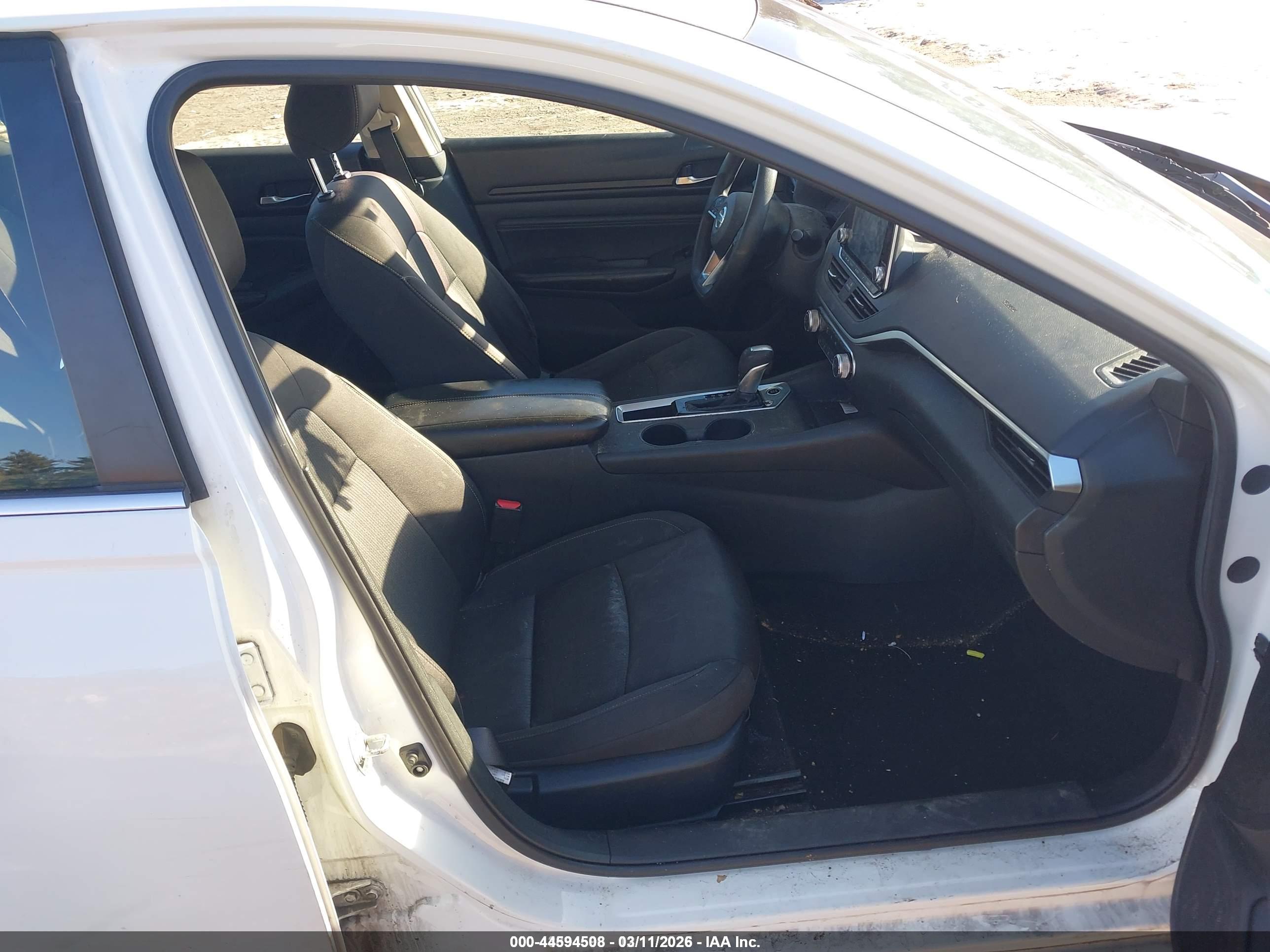NISSAN ALTIMA image 5