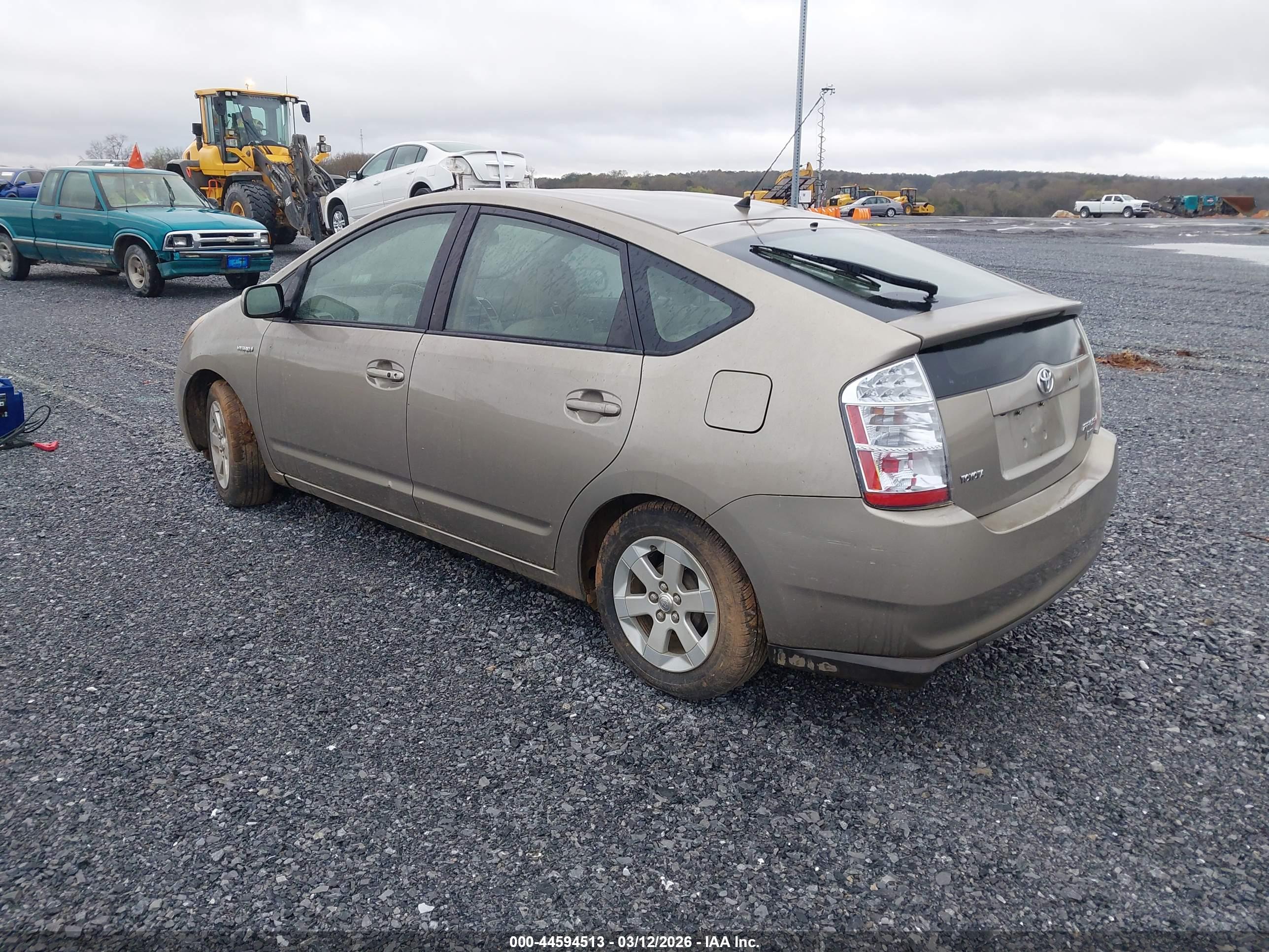 TOYOTA PRIUS image 3