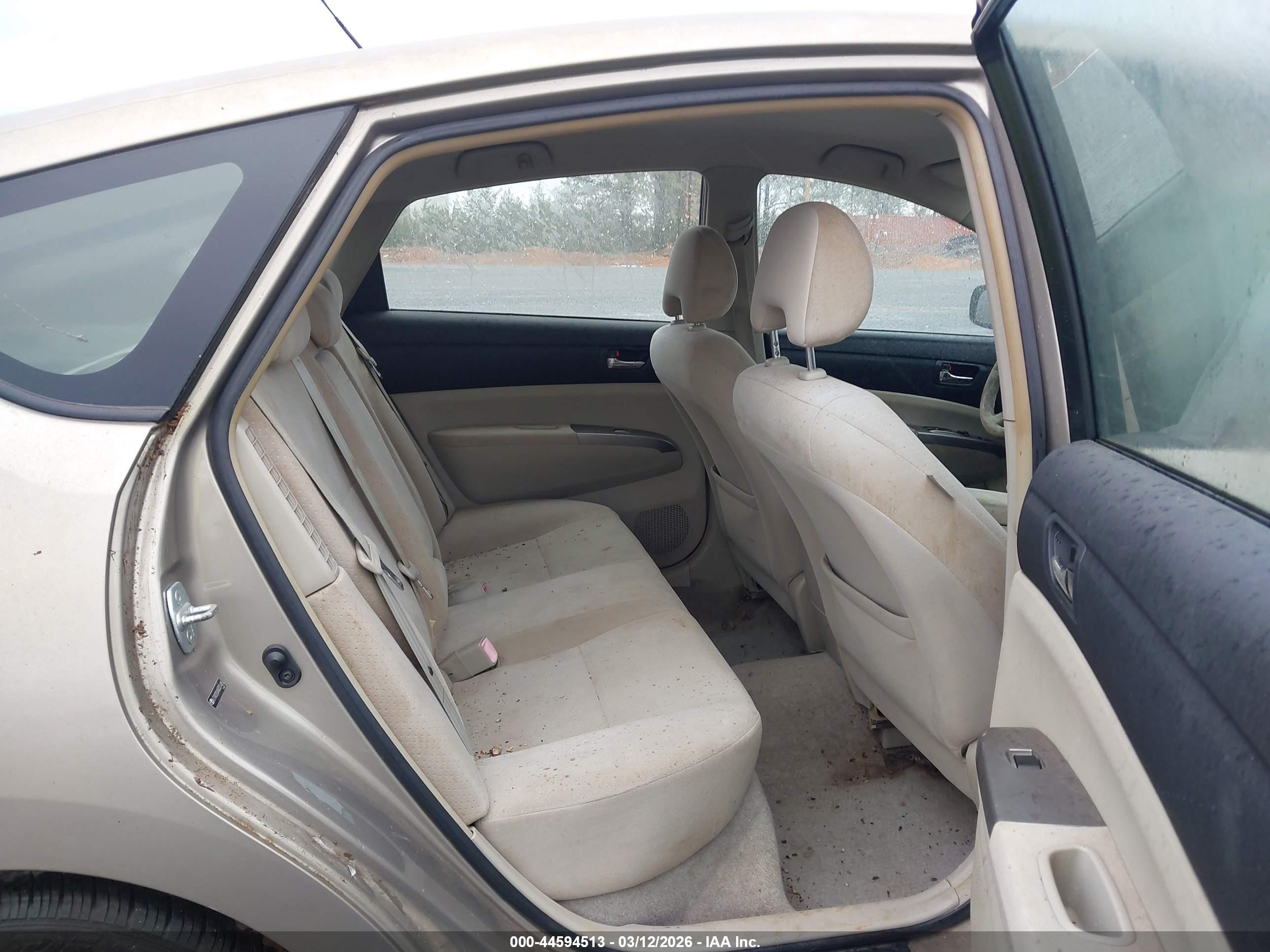TOYOTA PRIUS image 8