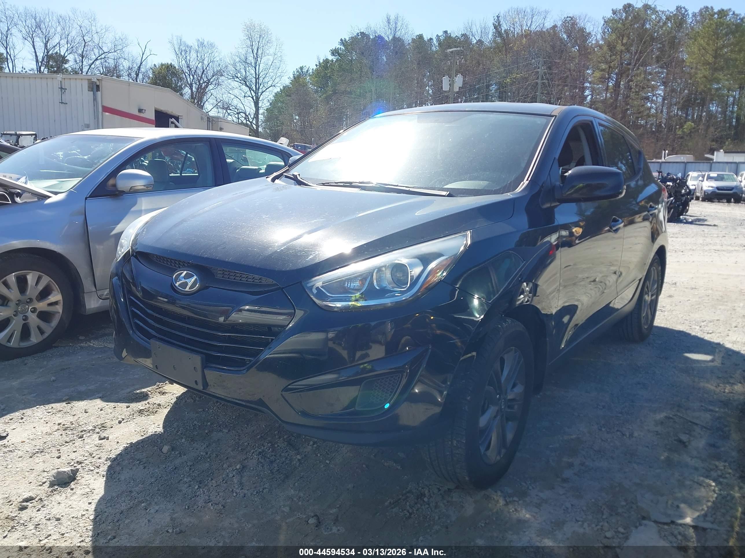 HYUNDAI TUCSON image 2