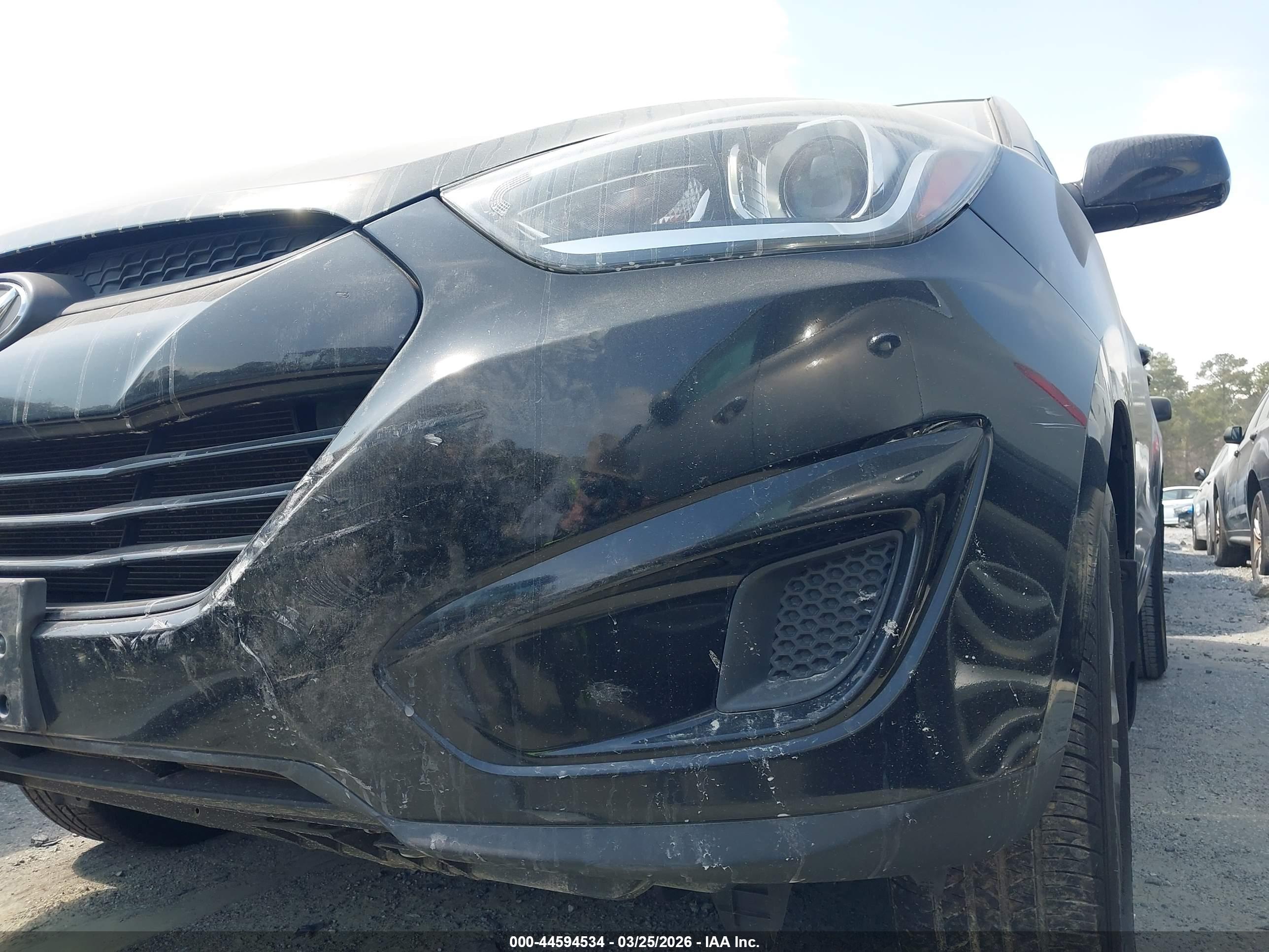 HYUNDAI TUCSON image 6