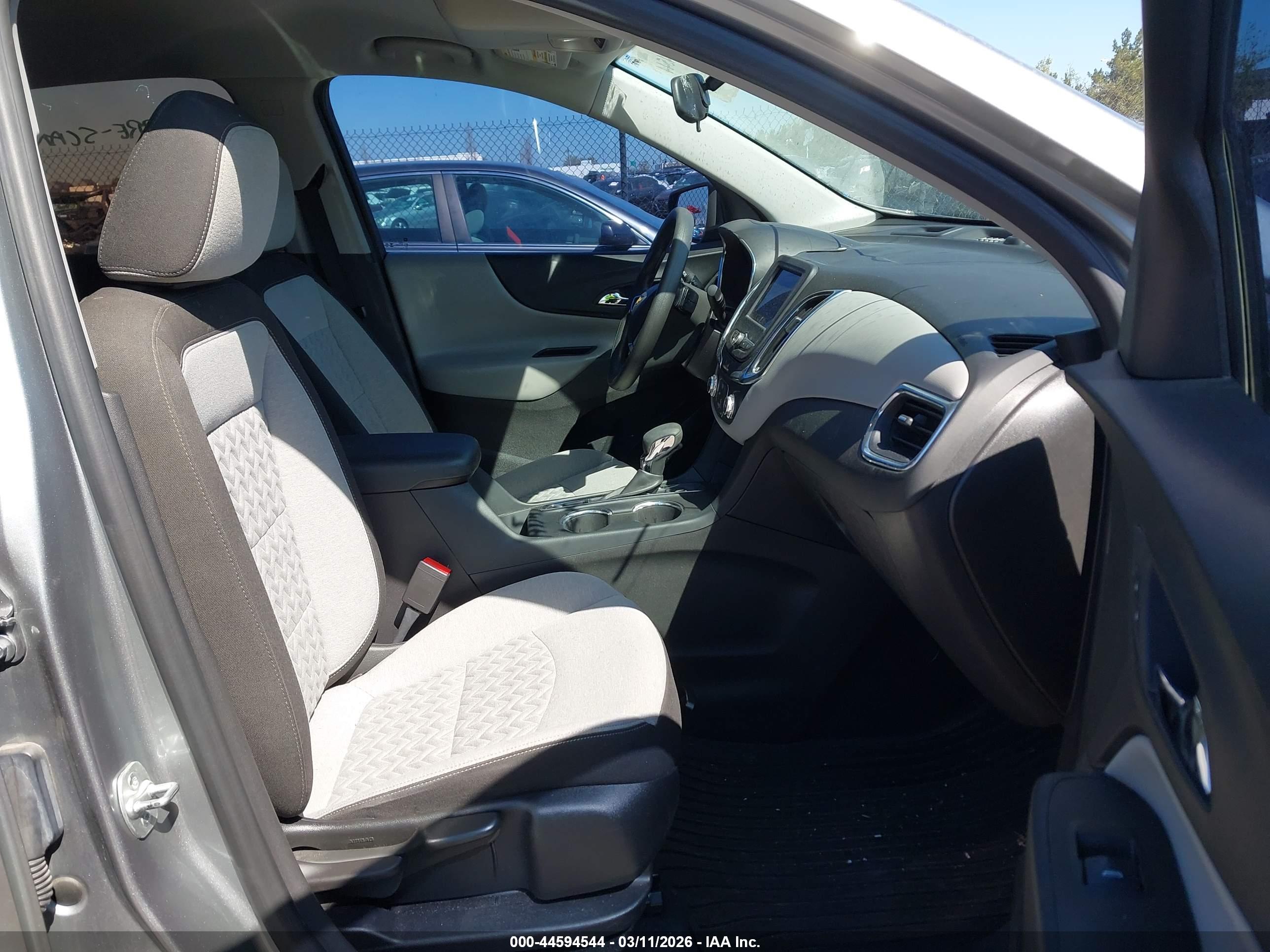 CHEVROLET EQUINOX image 5