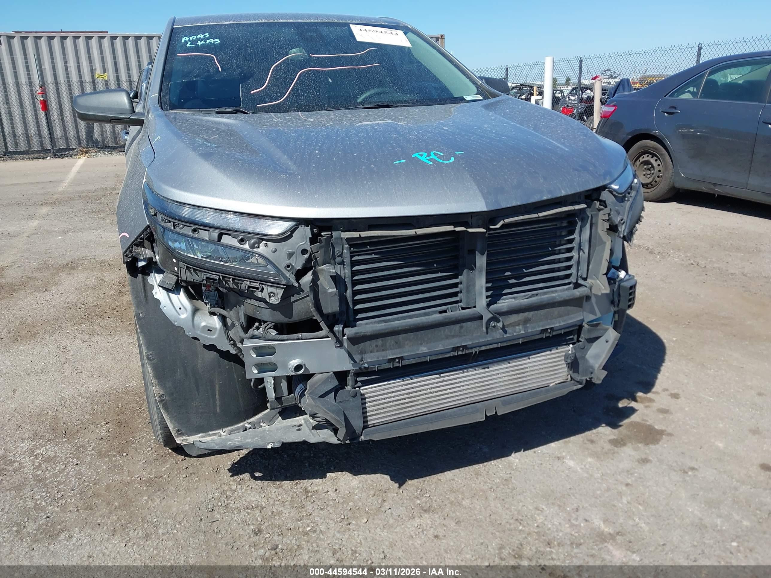 CHEVROLET EQUINOX image 6