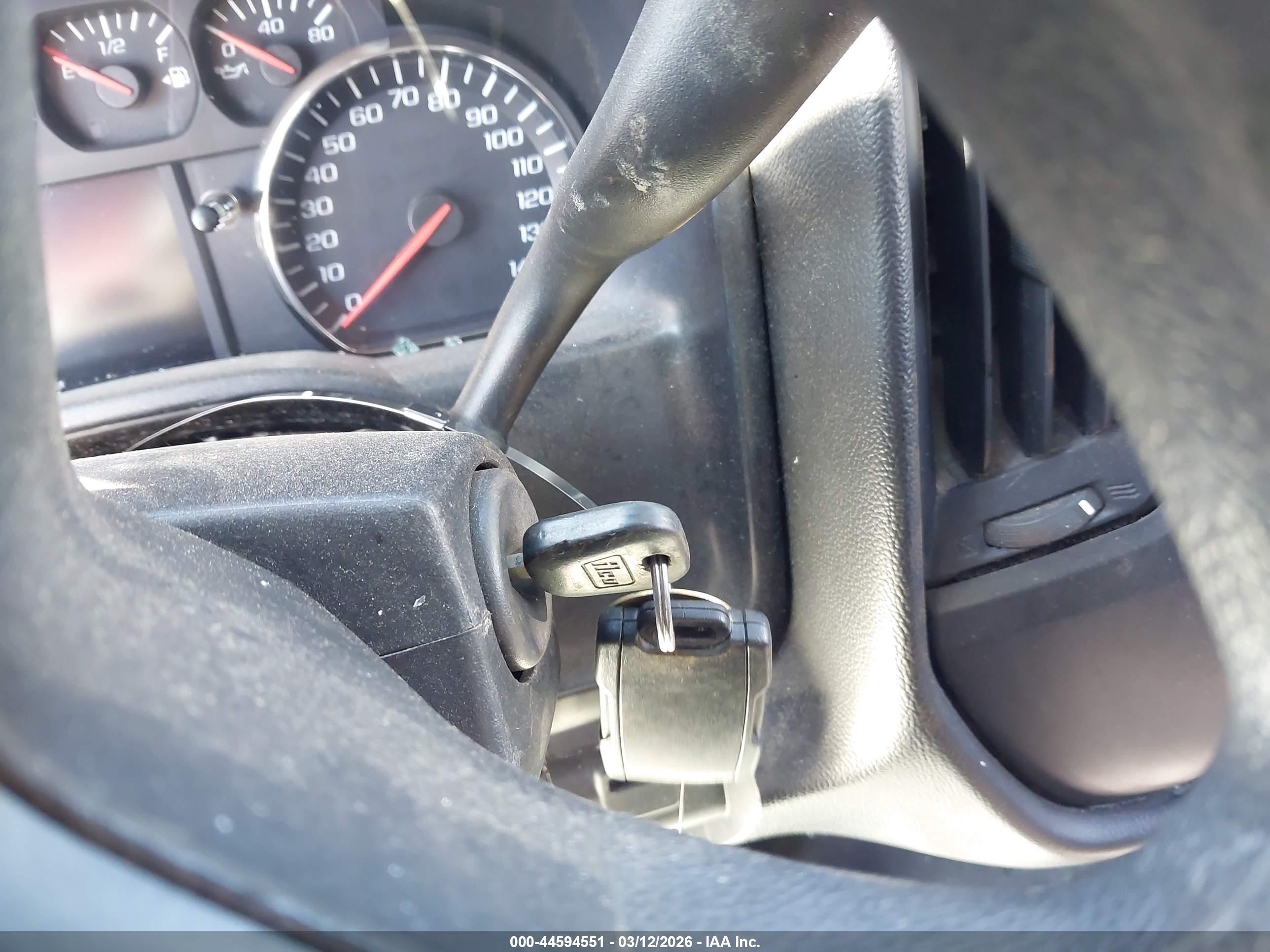 GMC SIERRA image 11