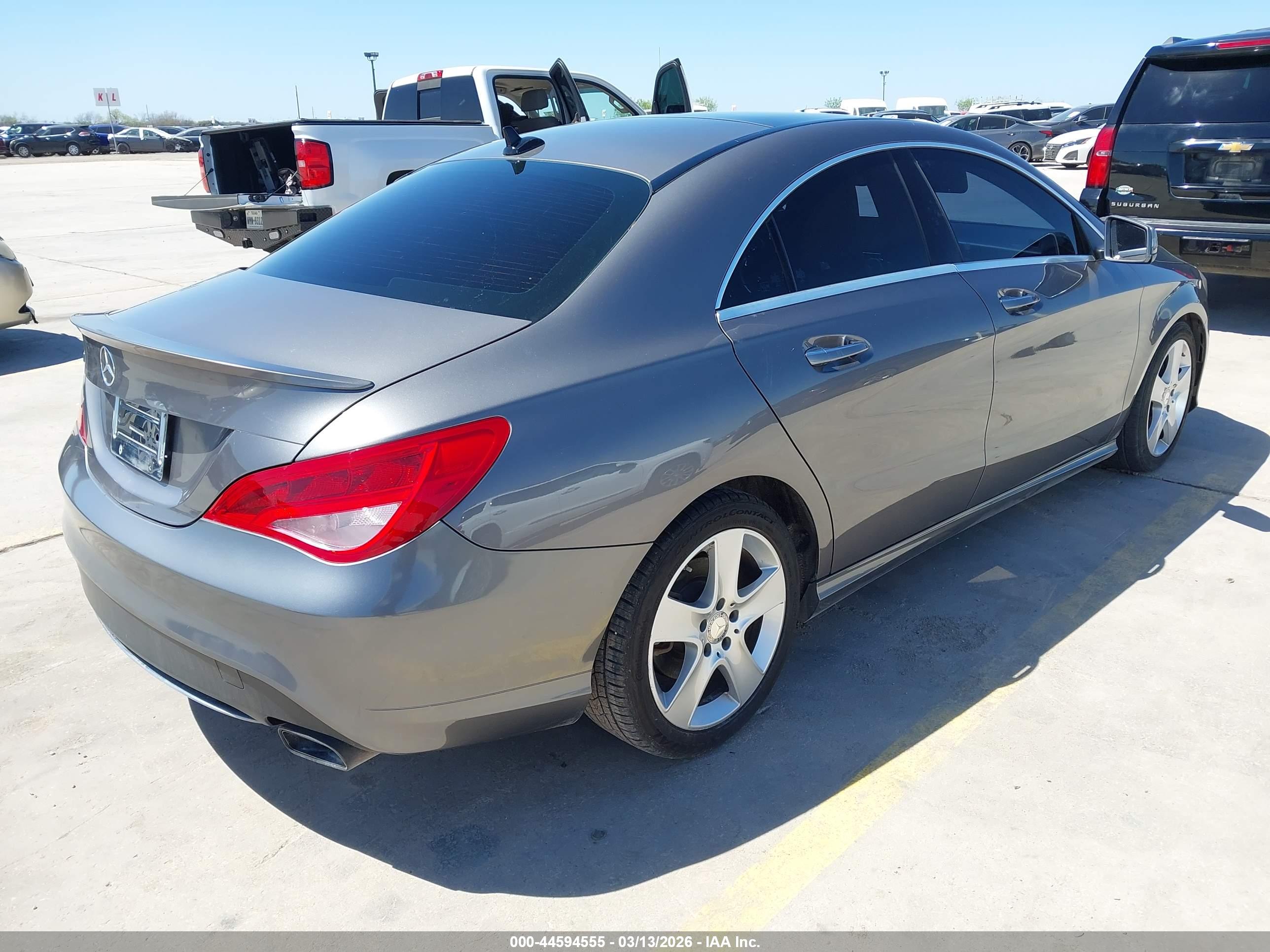 MERCEDES-BENZ CLA image 4