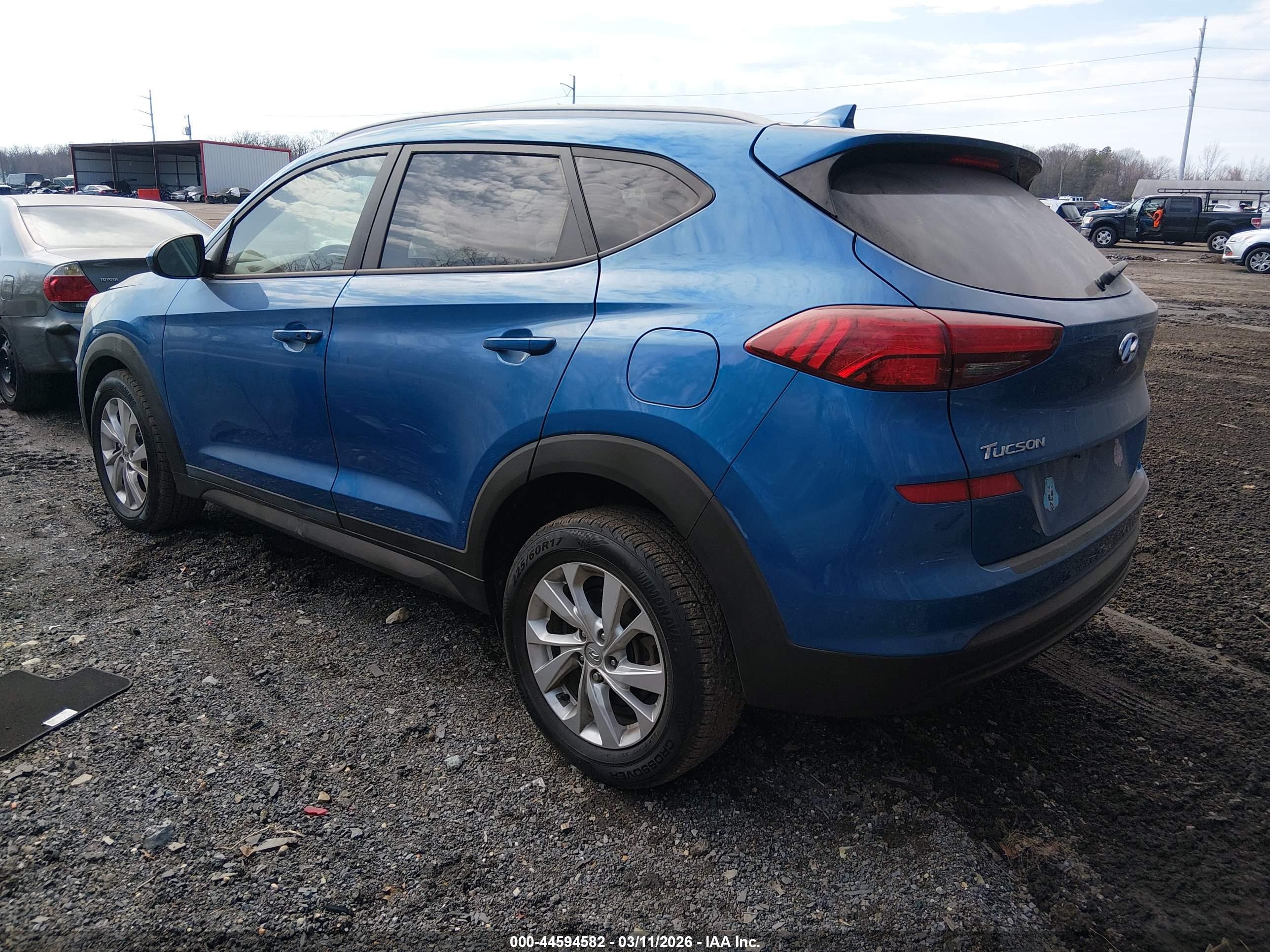 HYUNDAI TUCSON image 3