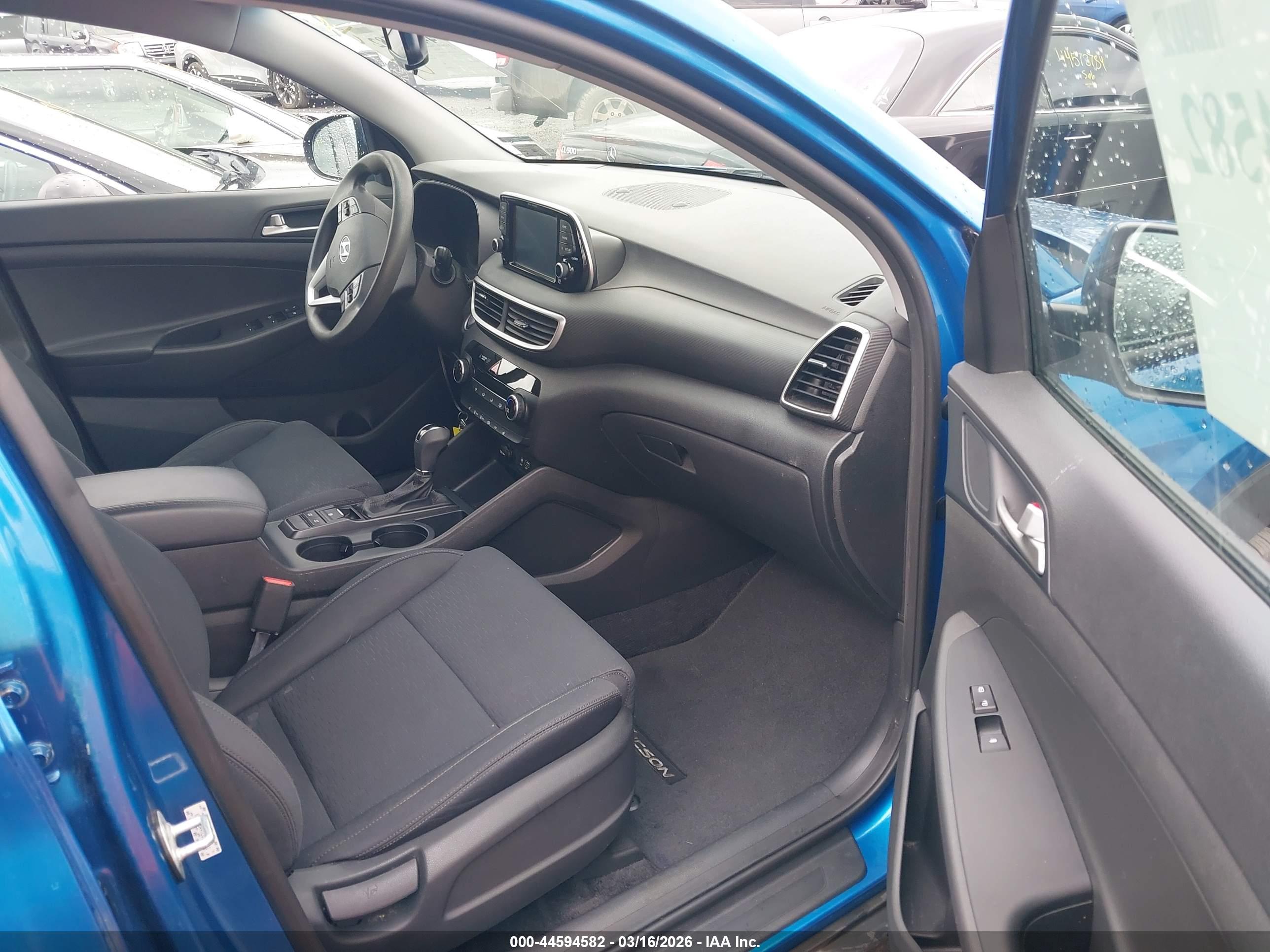 HYUNDAI TUCSON image 5