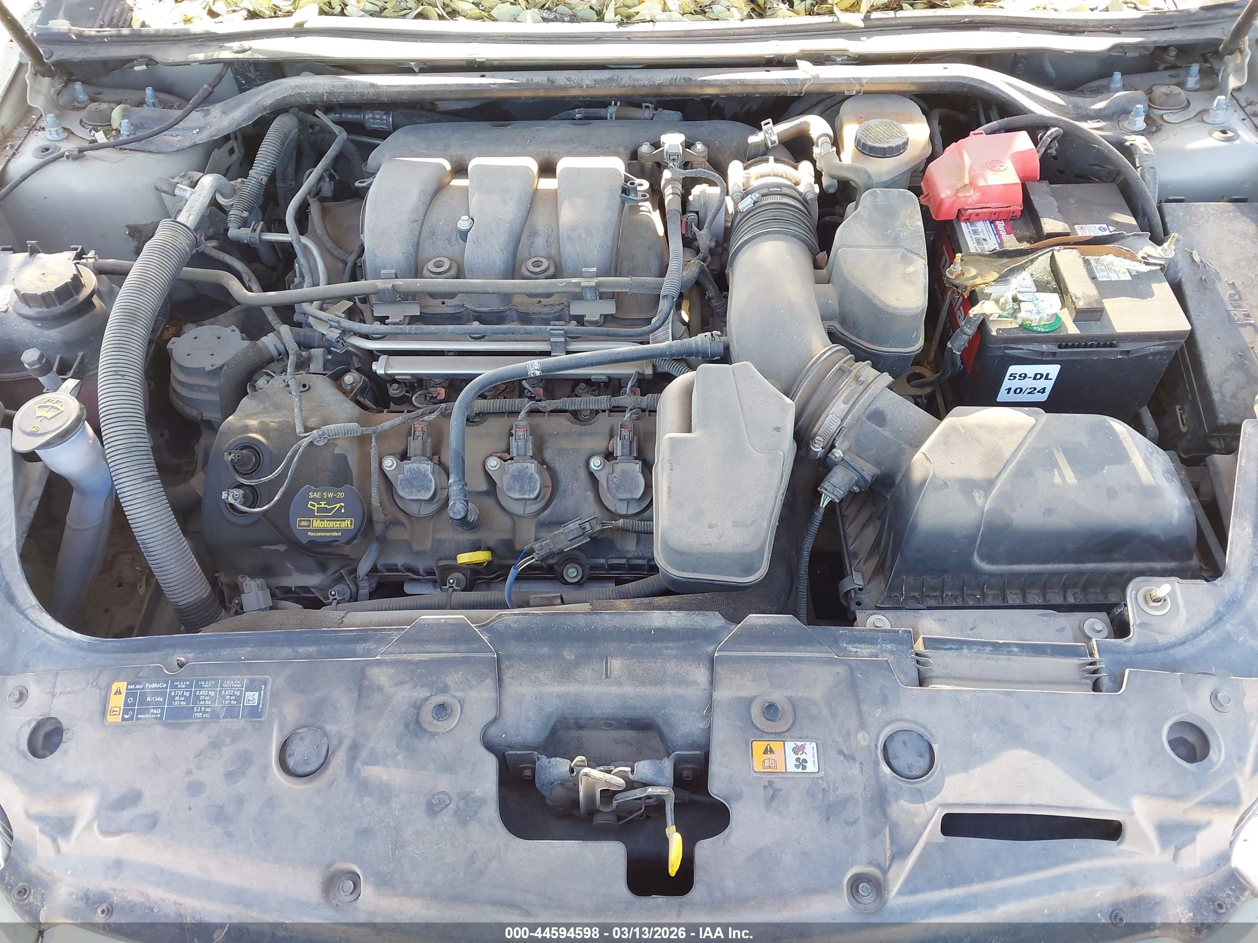 FORD TAURUS image 10