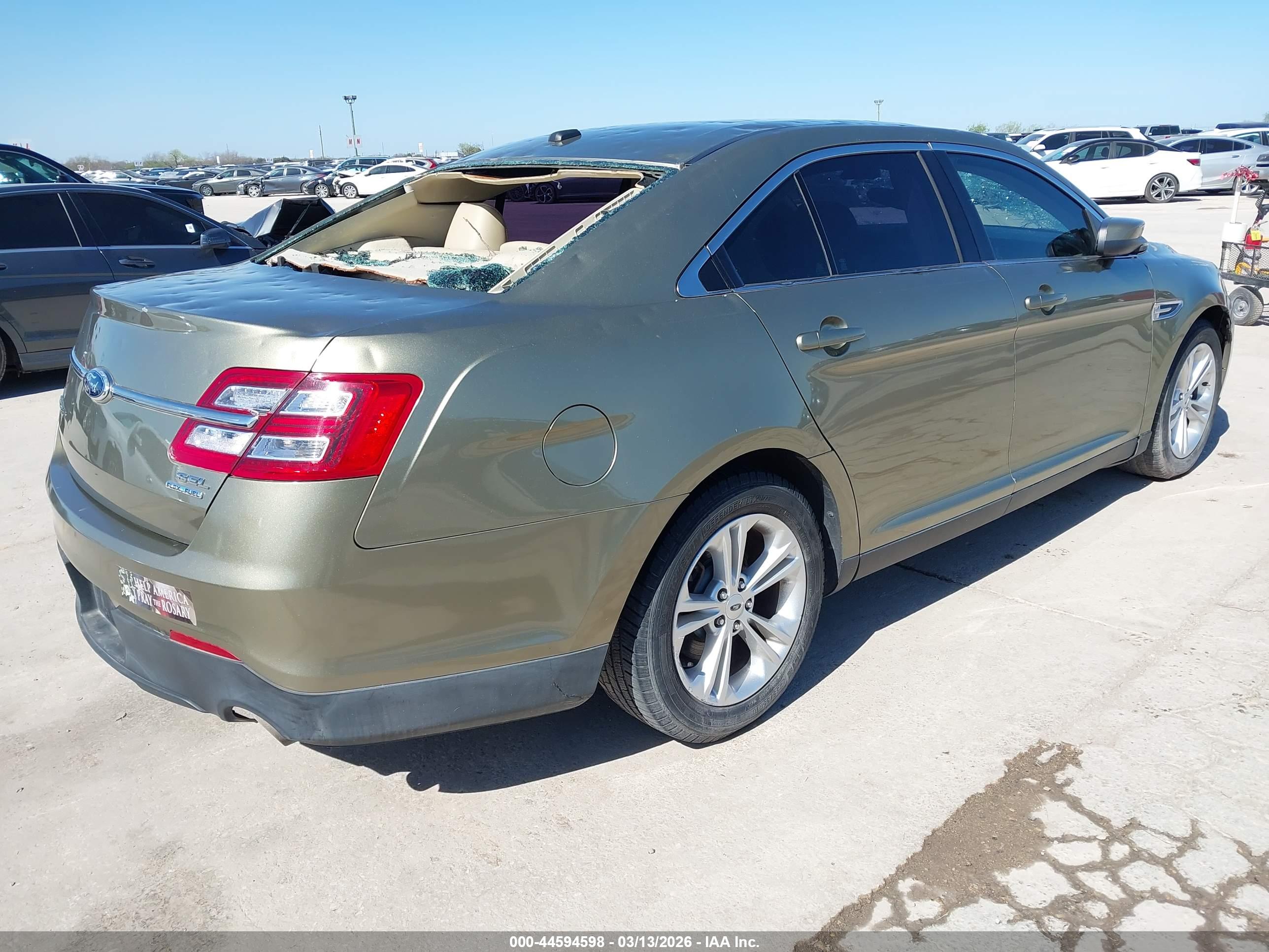 FORD TAURUS image 4
