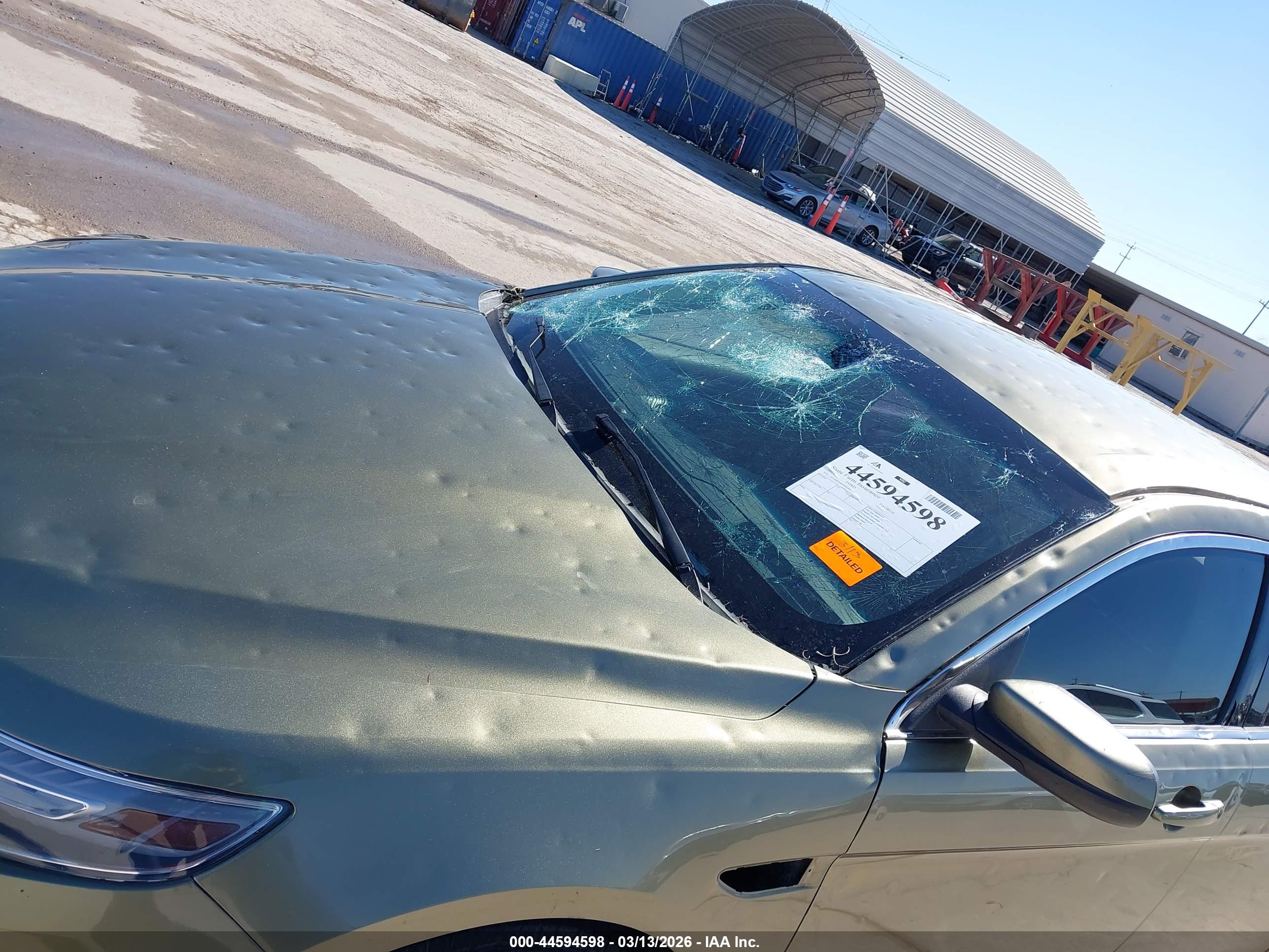 FORD TAURUS image 6