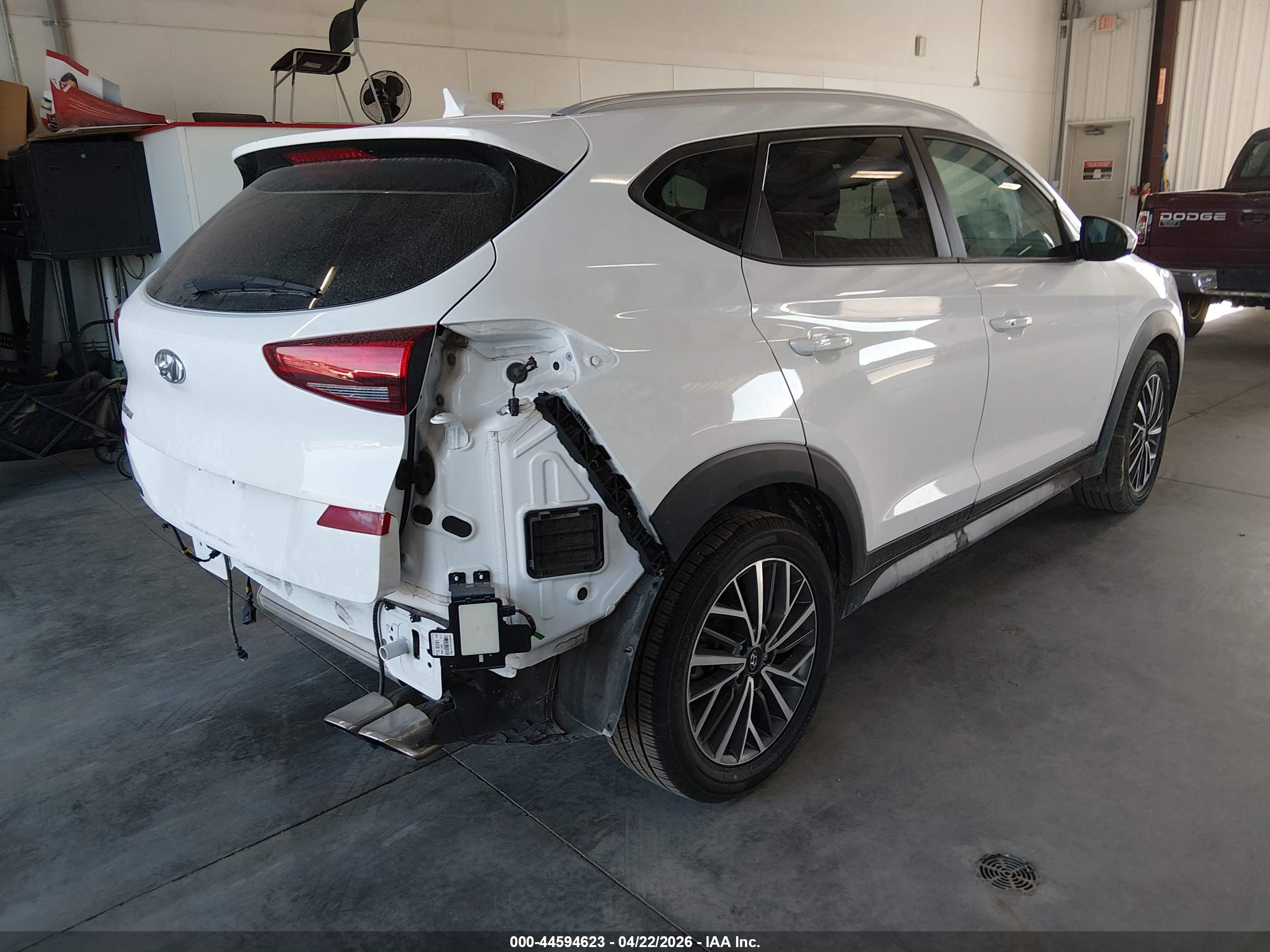 HYUNDAI TUCSON image 4