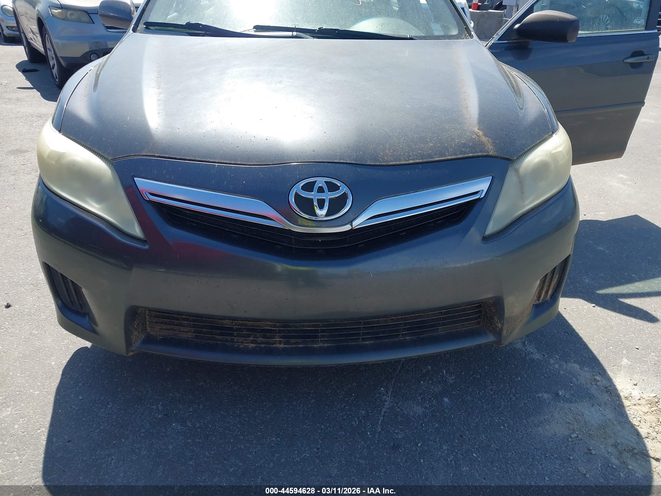 TOYOTA CAMRY image 6
