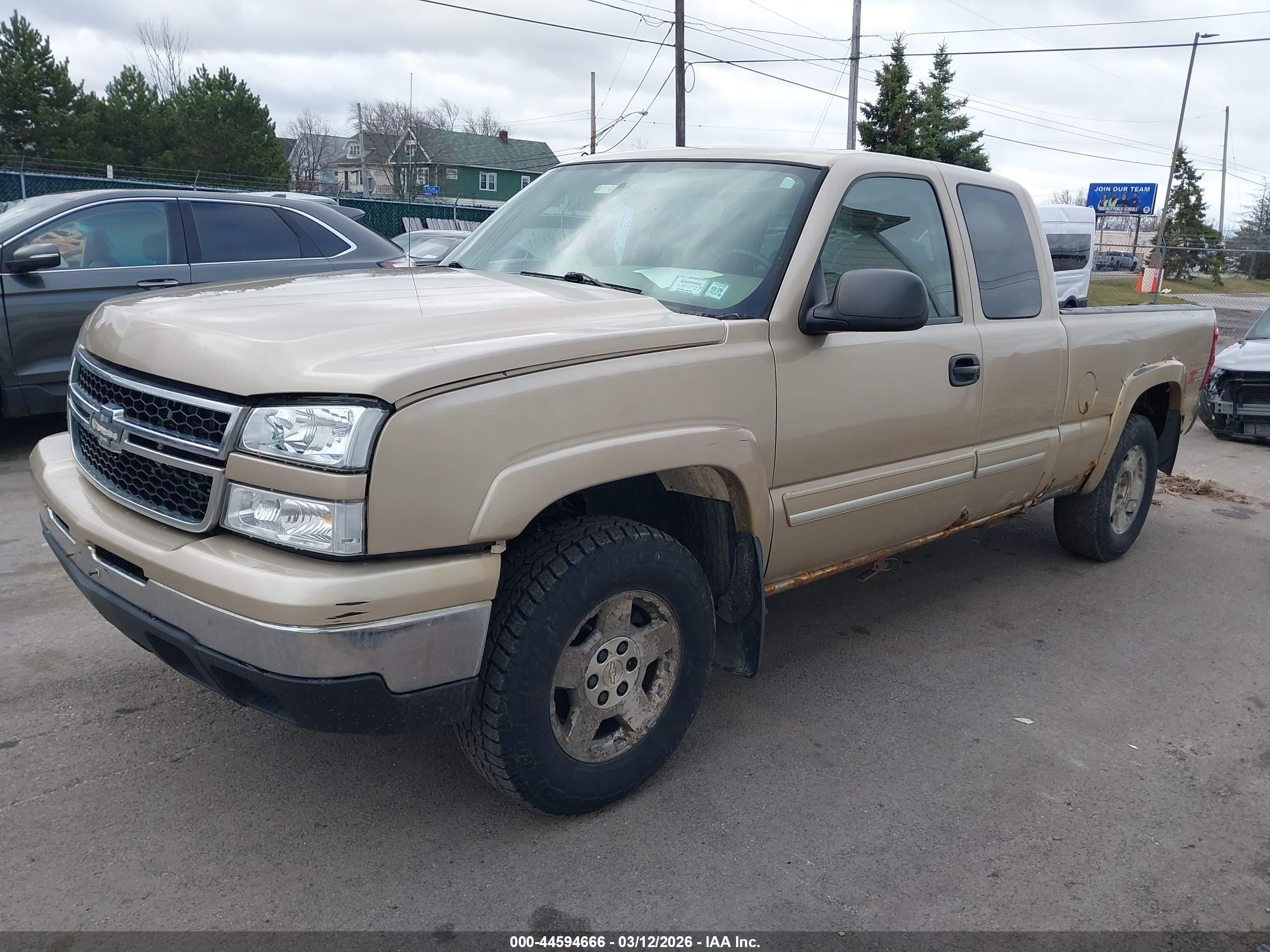 CHEVROLET SILVERADO image 2