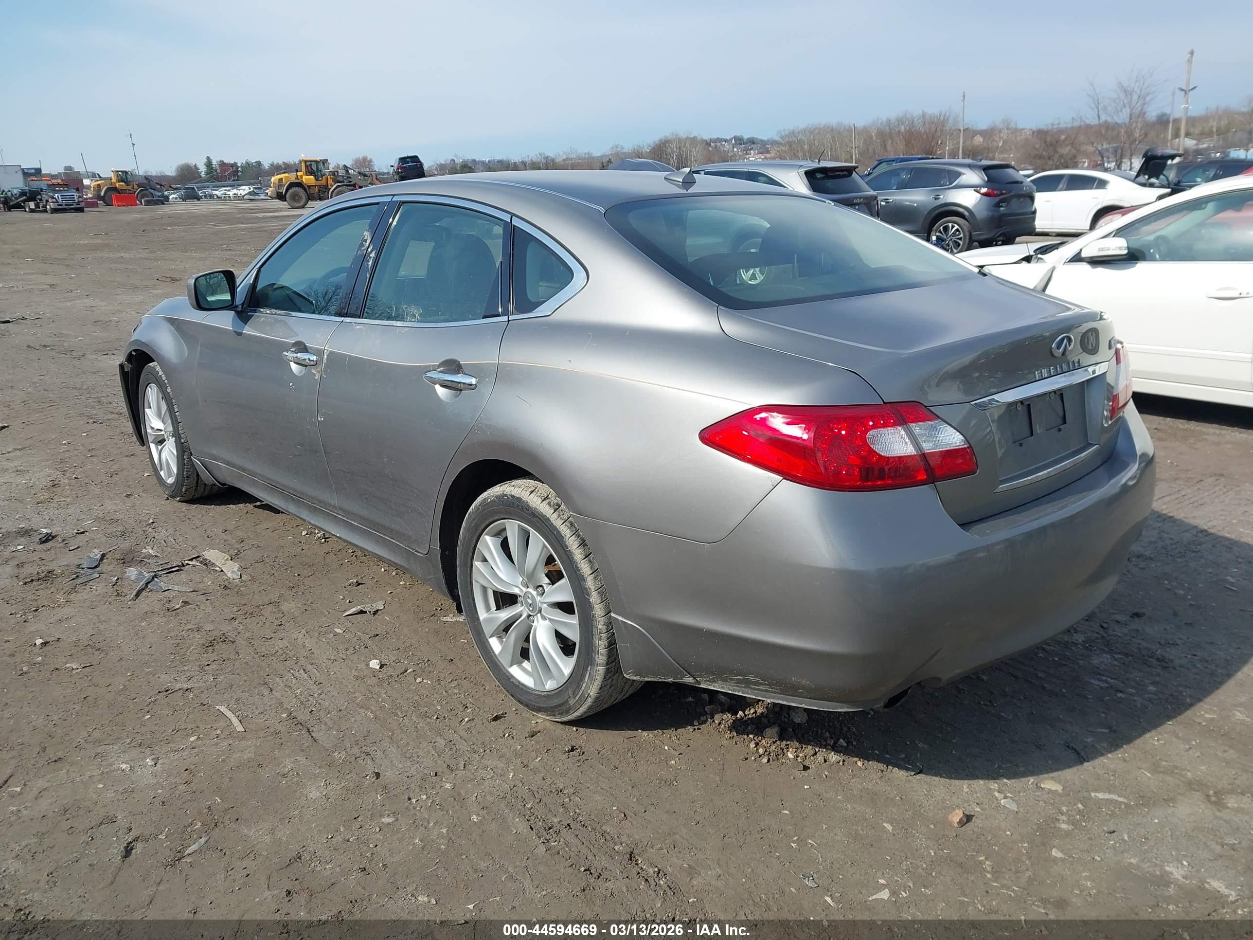 INFINITI M37X image 3