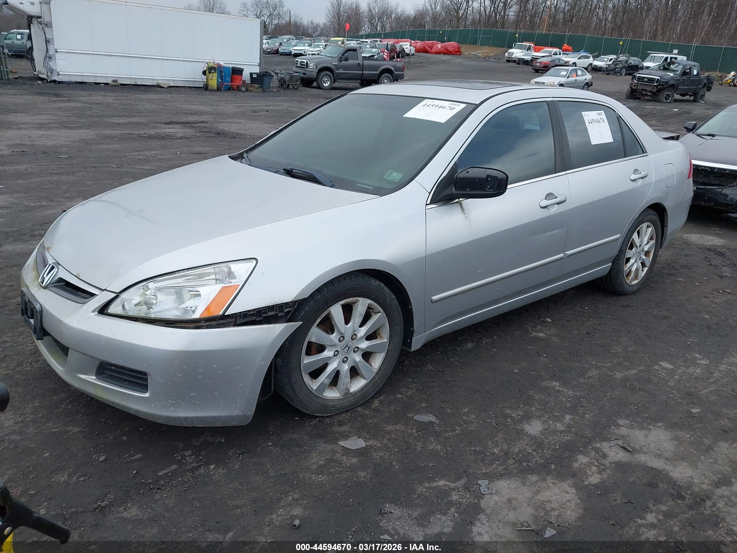 HONDA ACCORD image 2