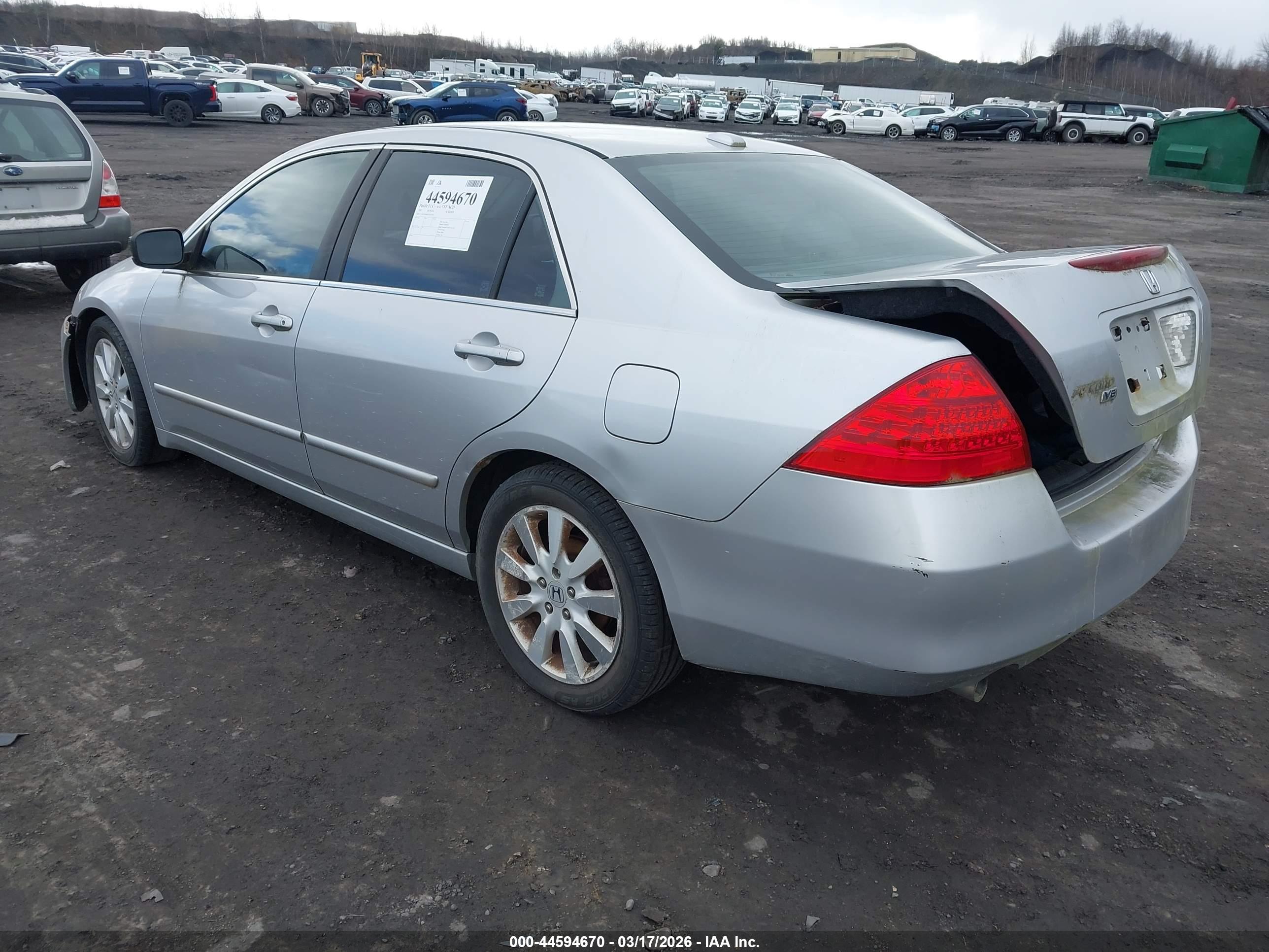 HONDA ACCORD image 3