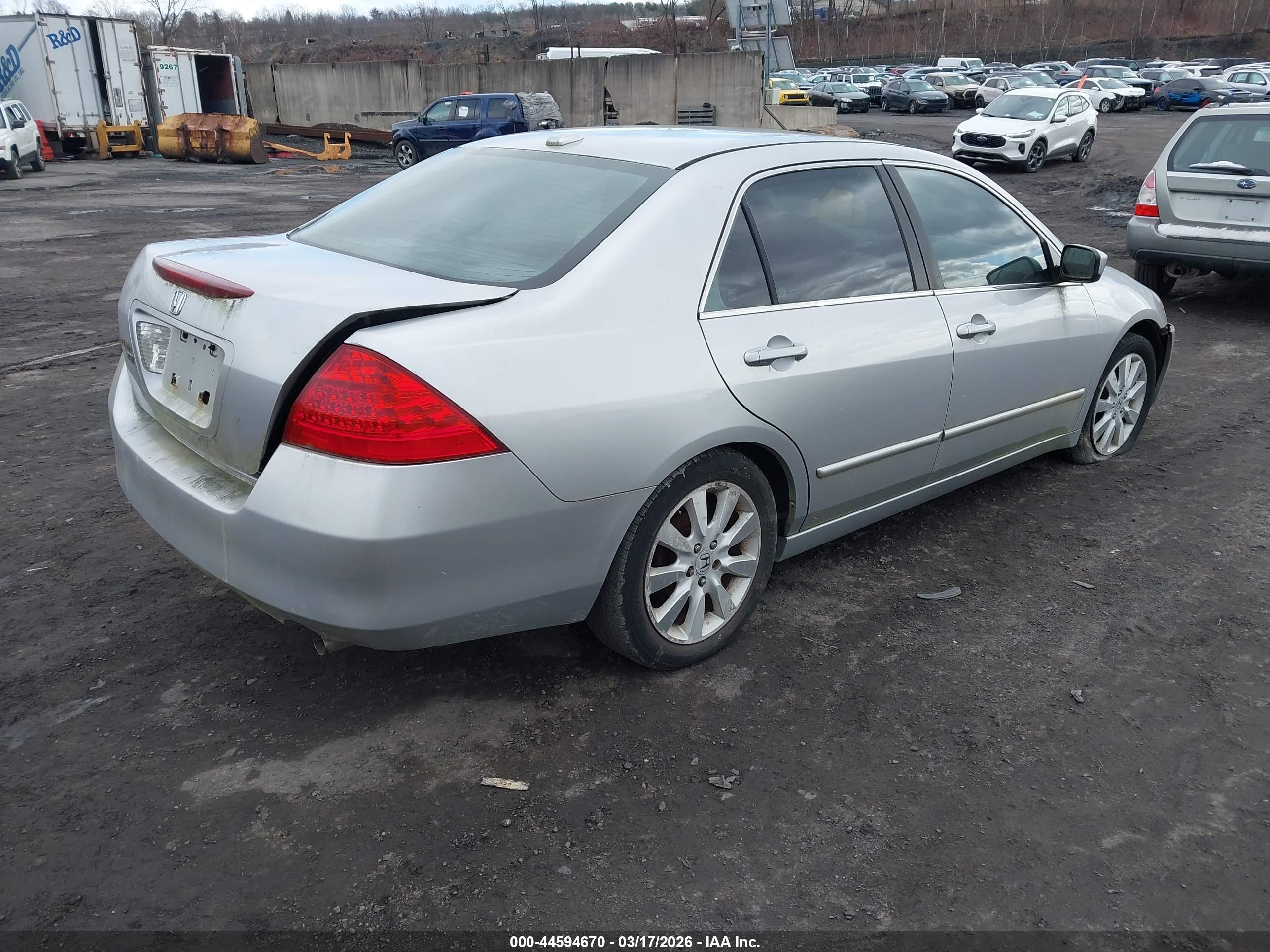 HONDA ACCORD image 4