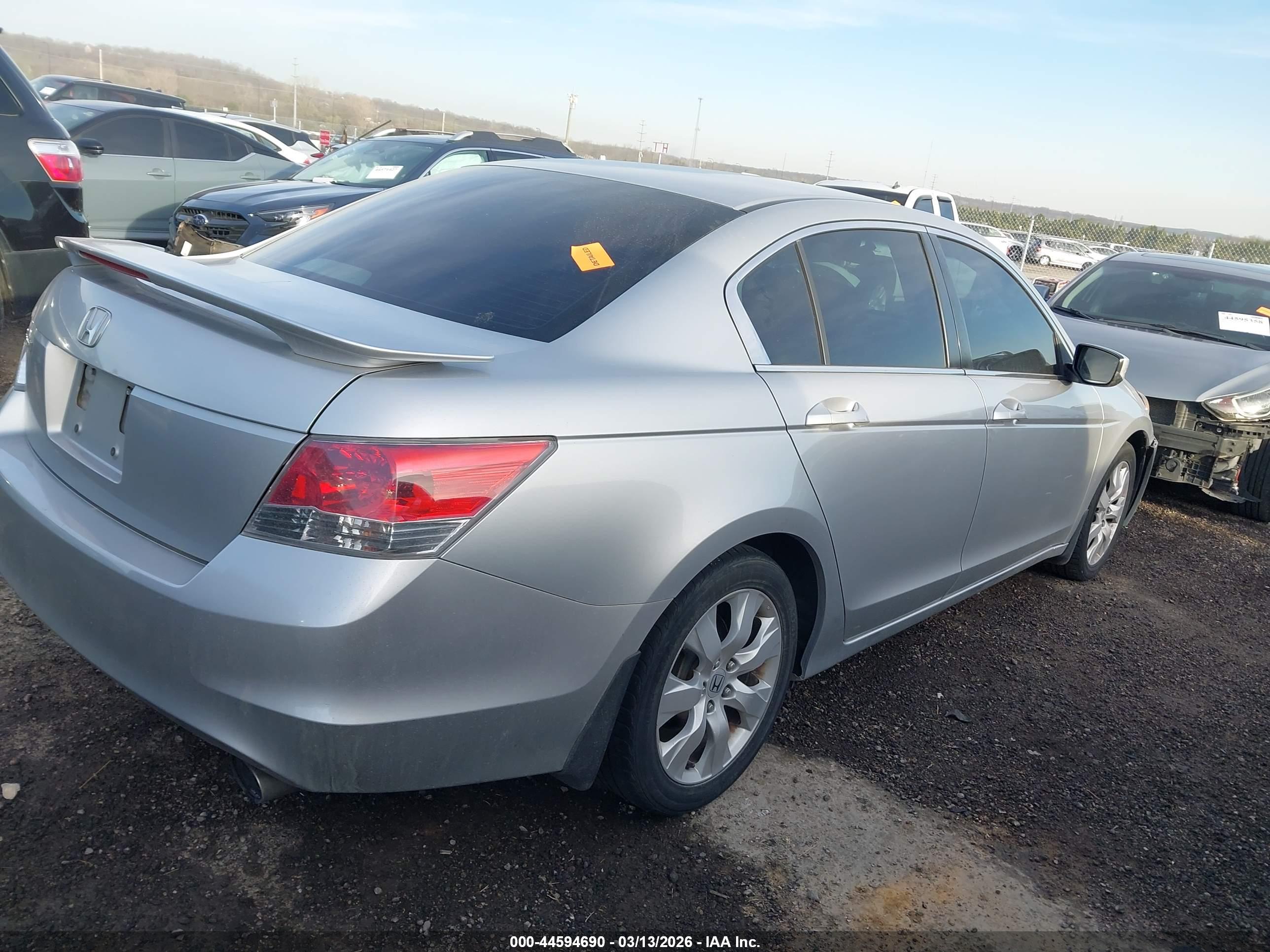 HONDA ACCORD image 4