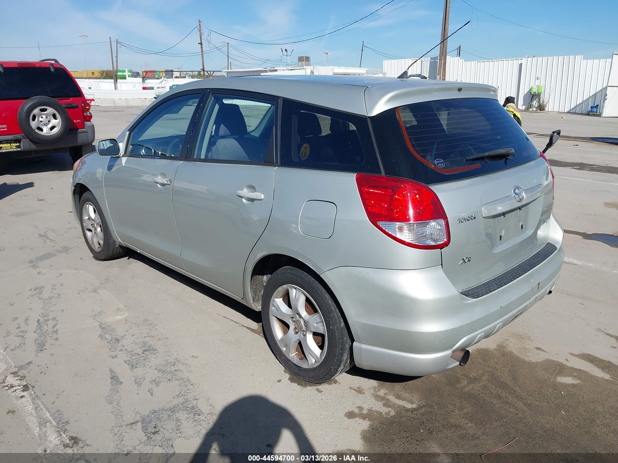 TOYOTA MATRIX image 3