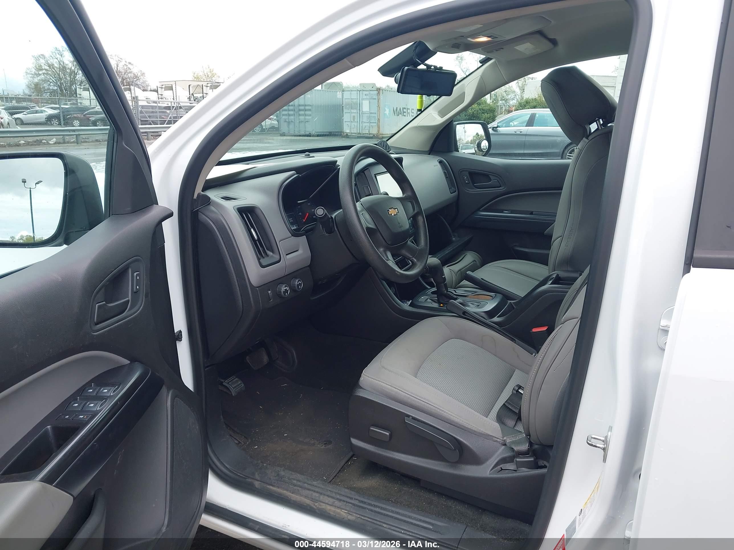 CHEVROLET COLORADO image 5