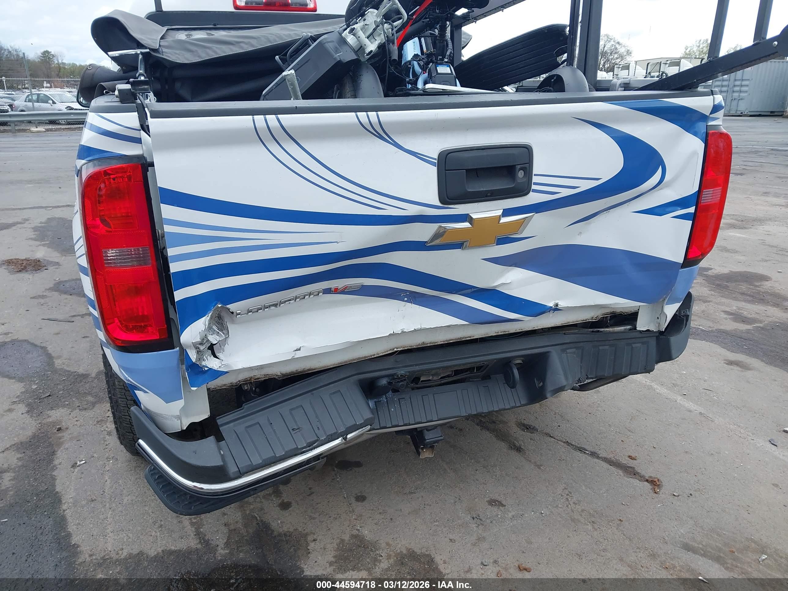 CHEVROLET COLORADO image 6
