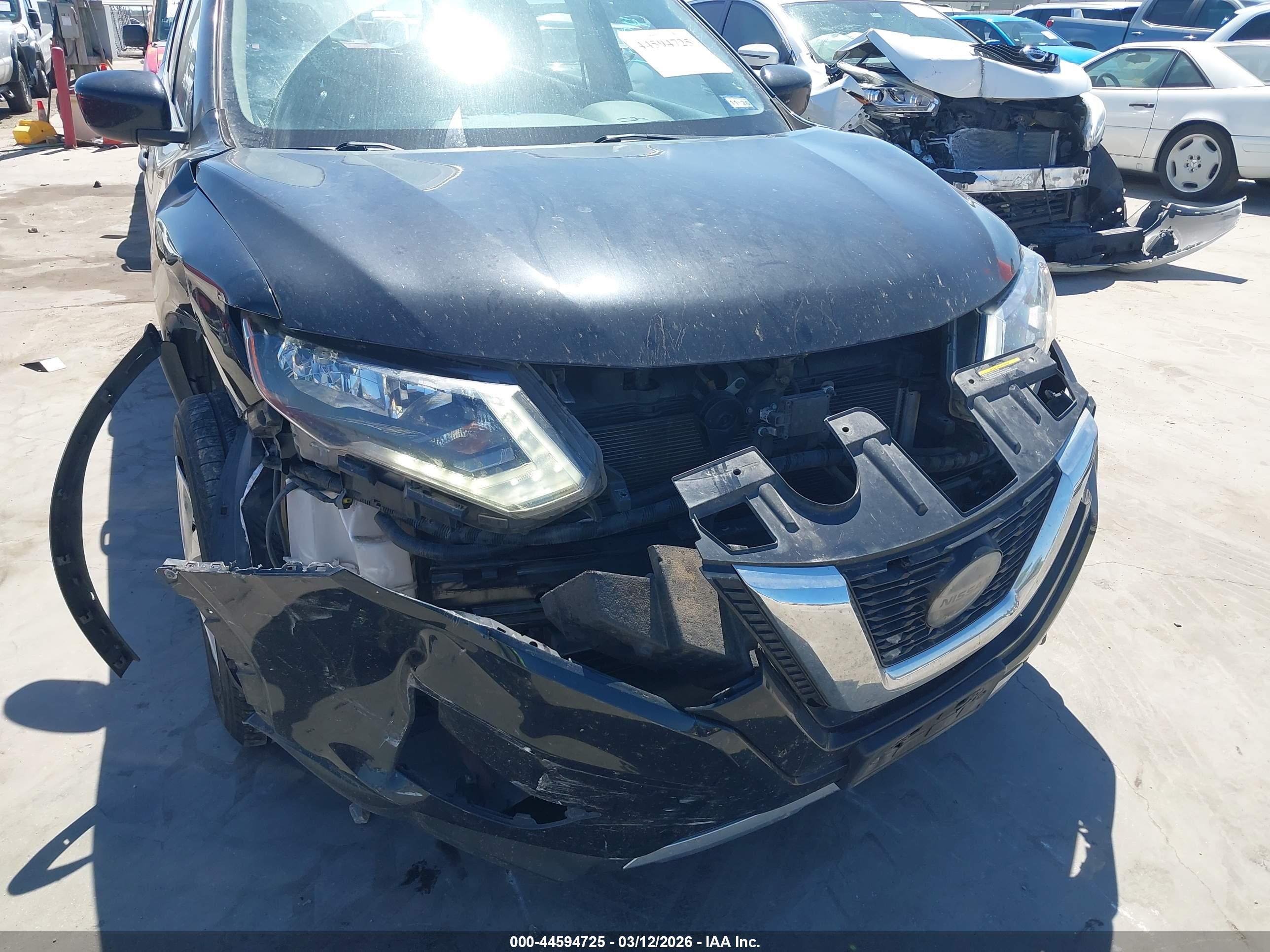 NISSAN ROGUE image 6