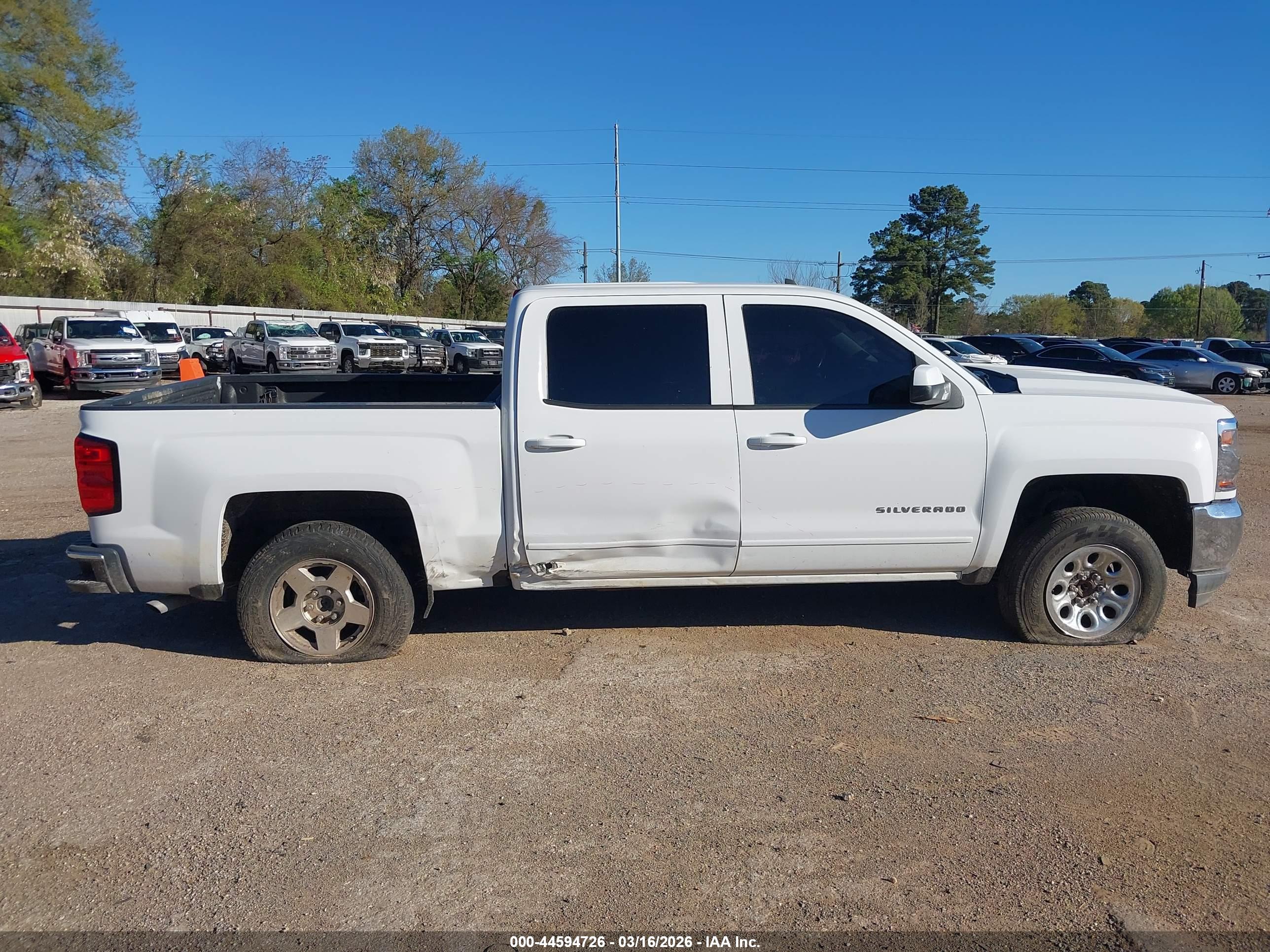 CHEVROLET SILVERADO image 6