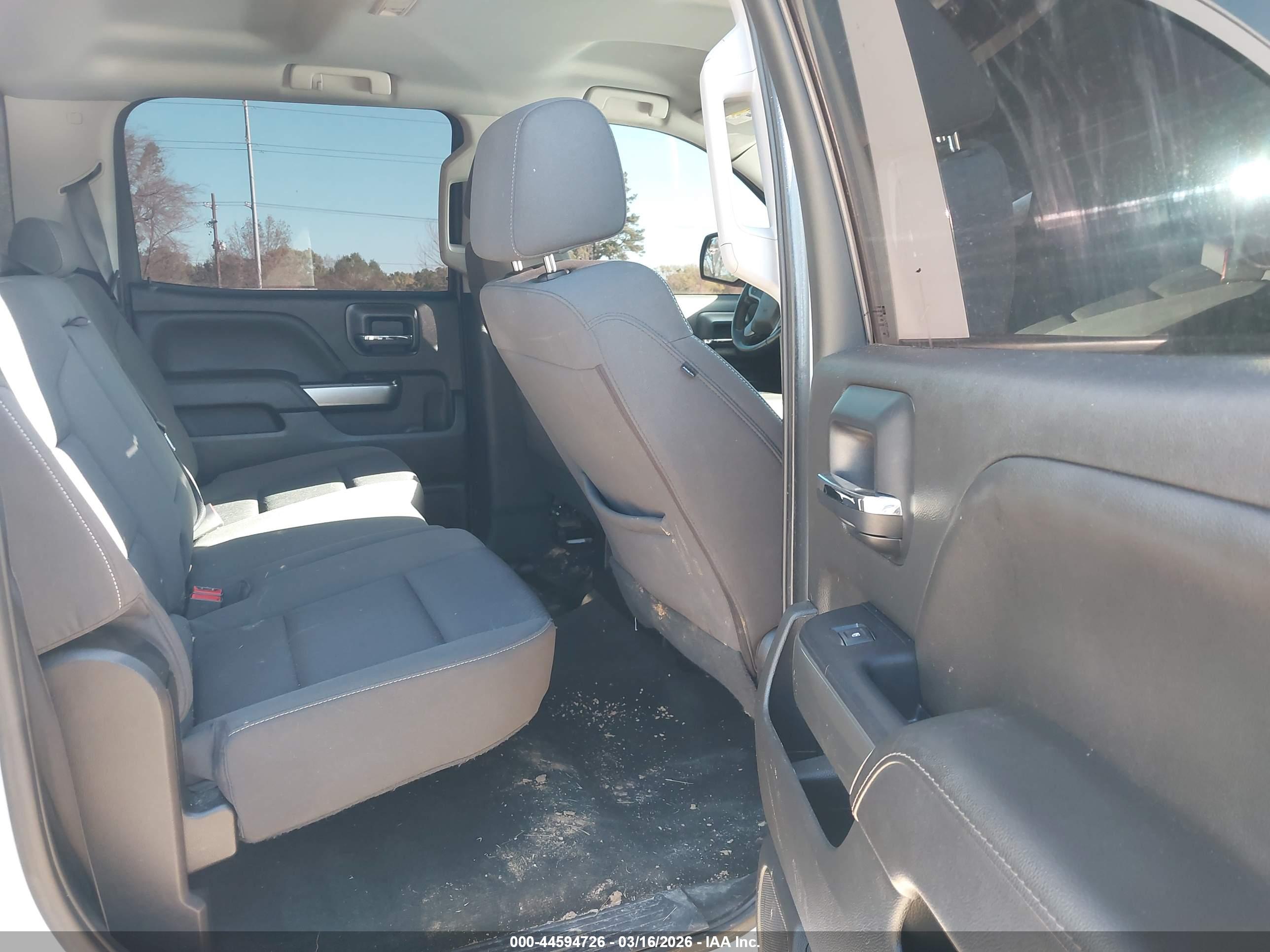 CHEVROLET SILVERADO image 8