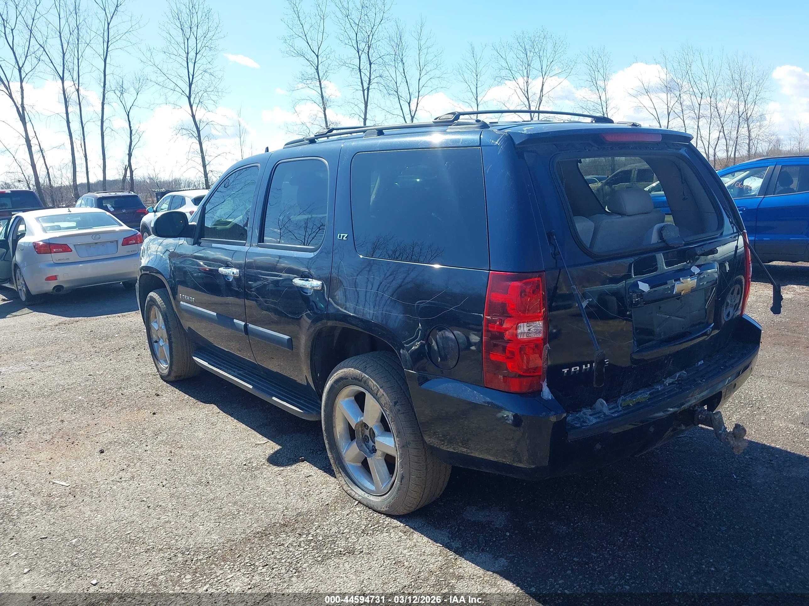 CHEVROLET TAHOE image 3