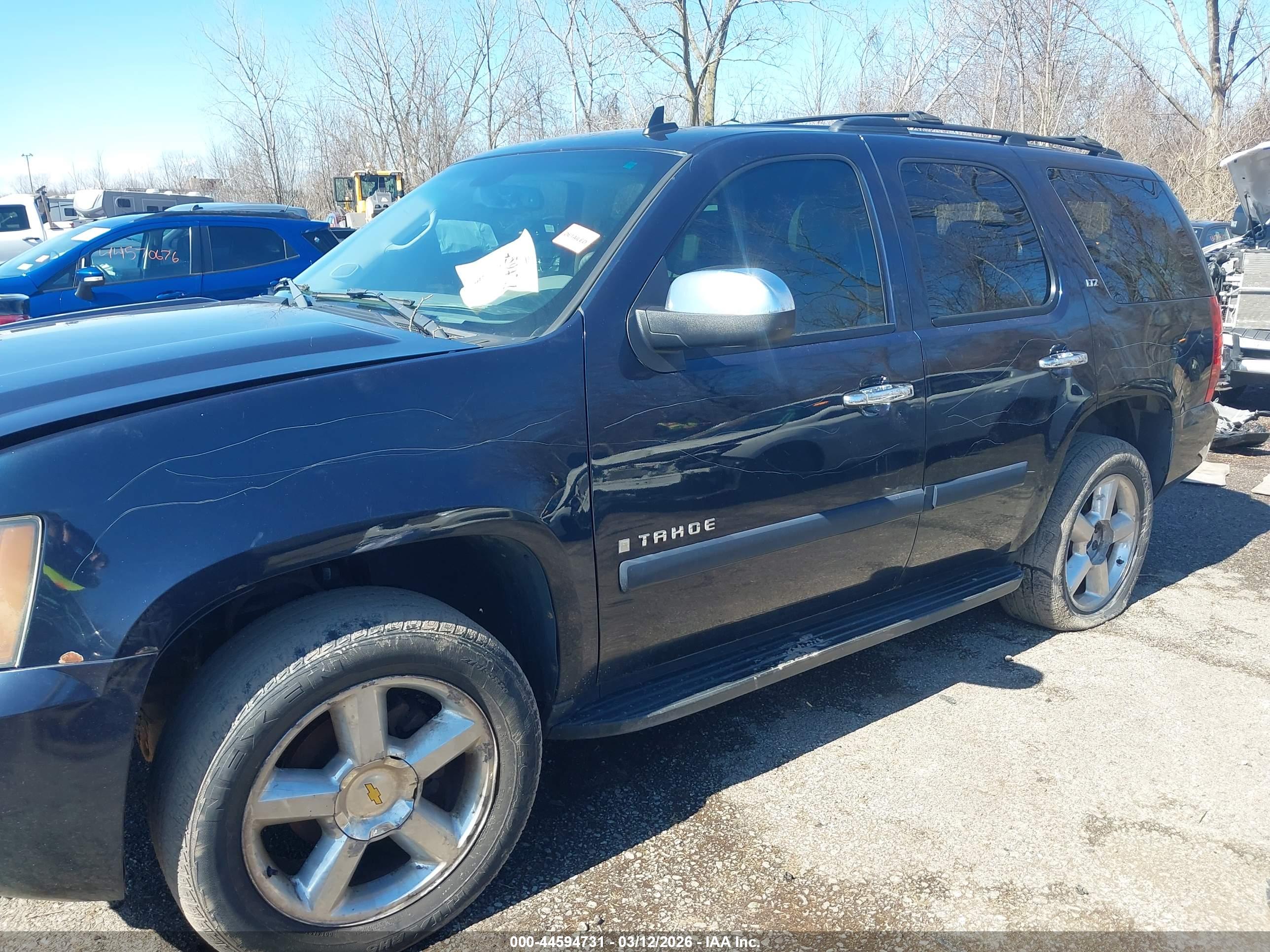 CHEVROLET TAHOE image 6