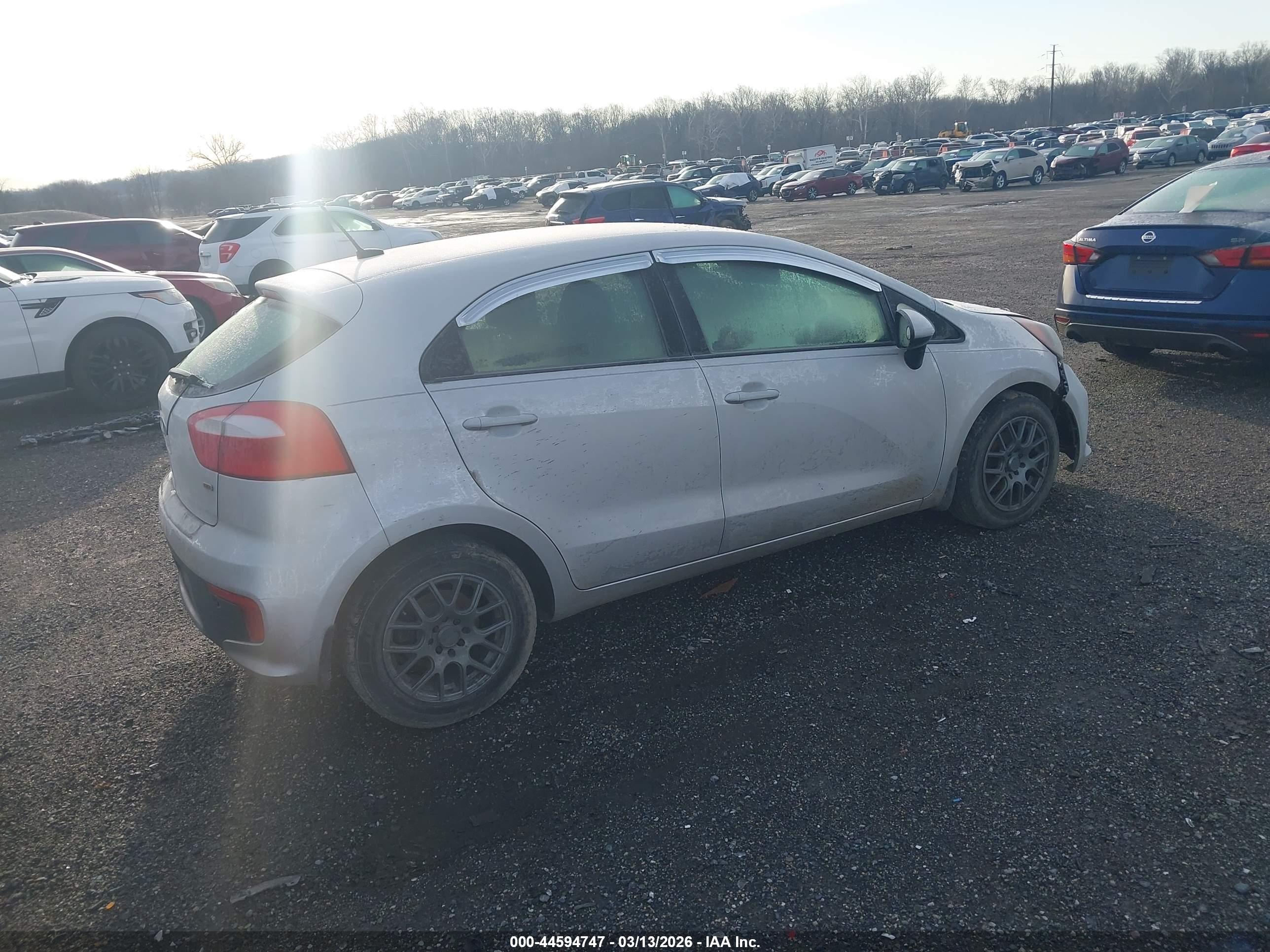 KIA RIO image 4