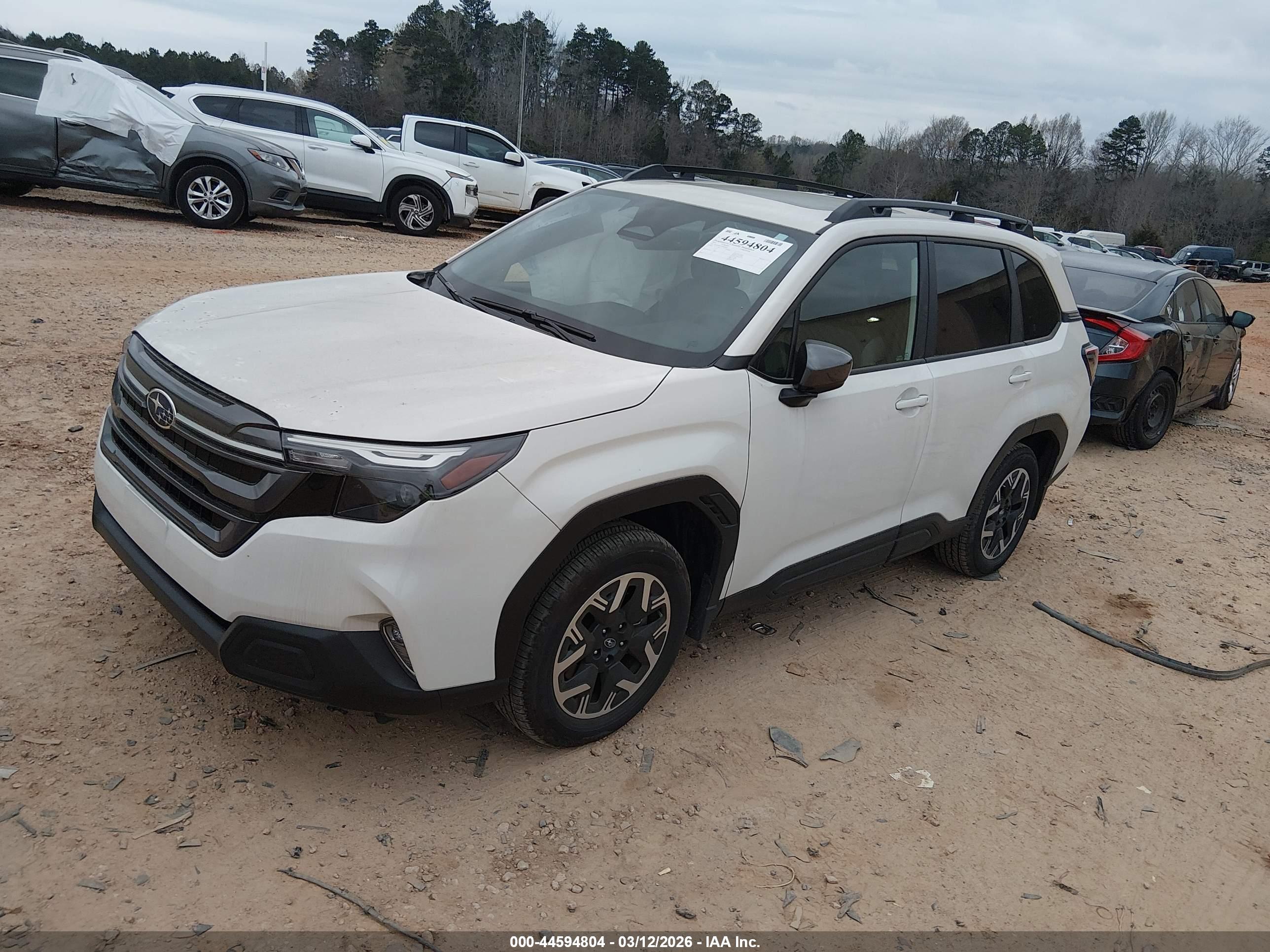 SUBARU FORESTER image 2