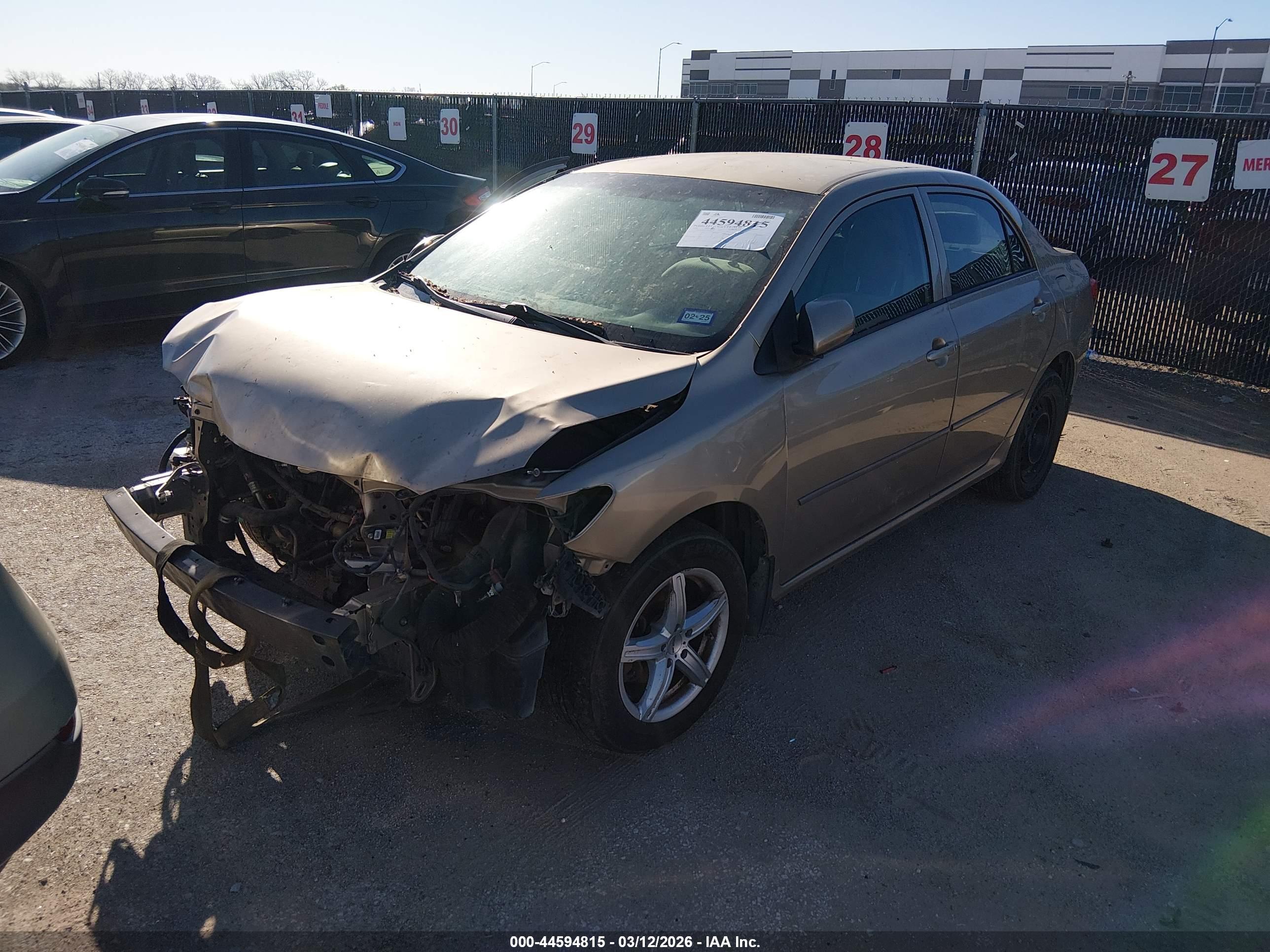 TOYOTA COROLLA image 2